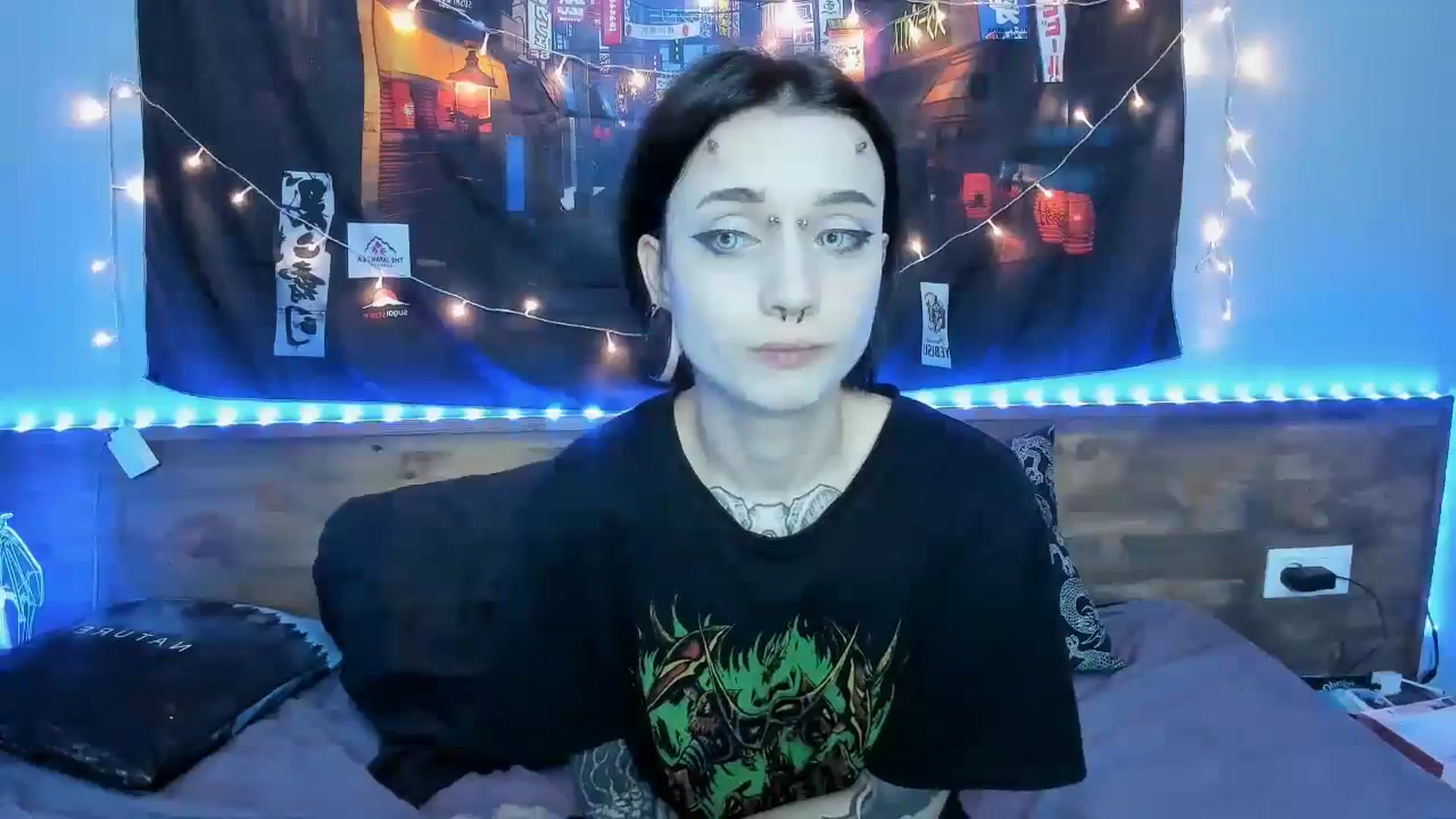 Gallery image thumbnail from Nikki_Carter's myfreecams stream on, 10/27/2023, 09:09 image 20 of 20