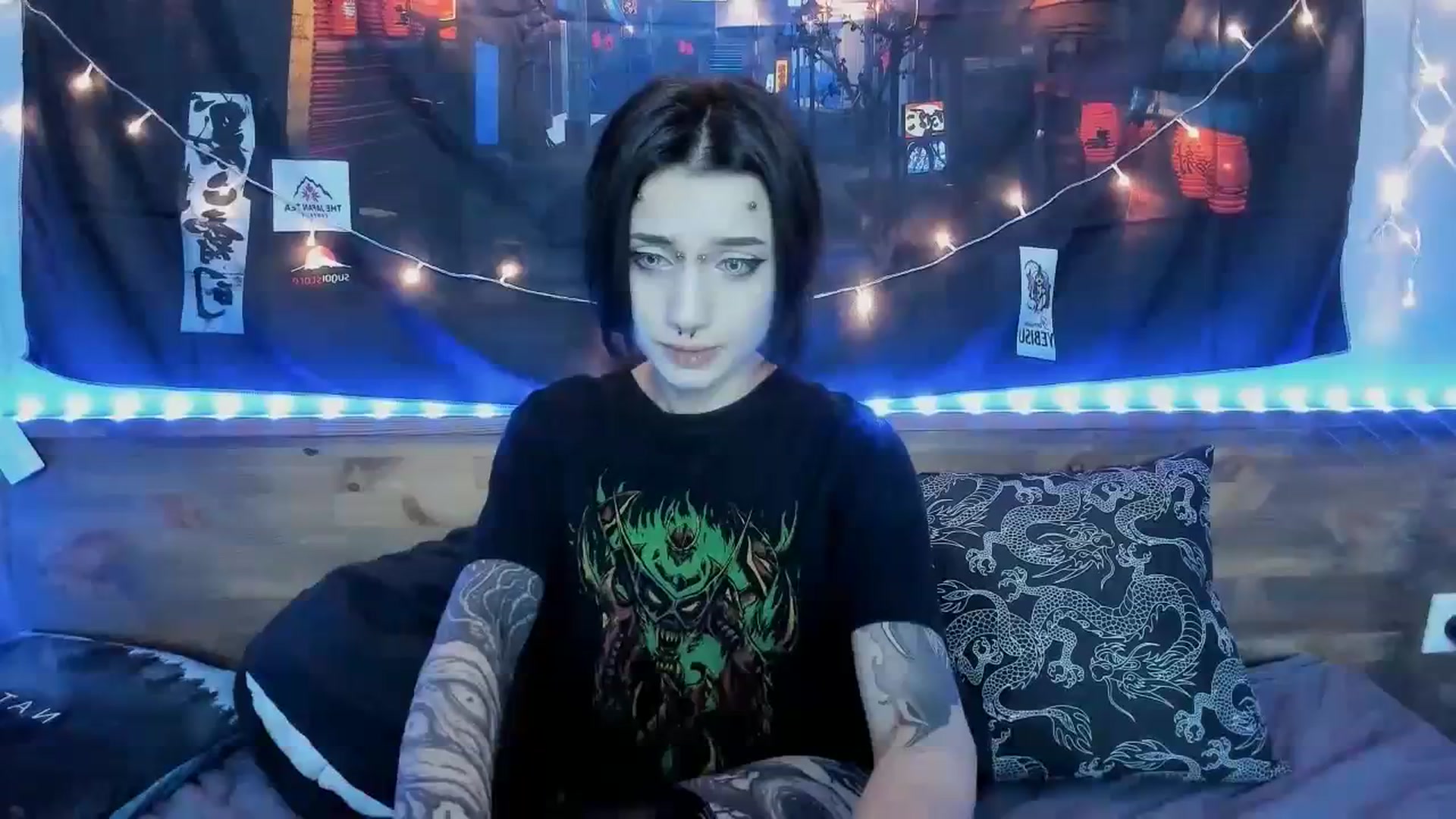 Gallery image thumbnail from Nikki_Carter's myfreecams stream on, 10/27/2023, 09:53 image 1 of 20
