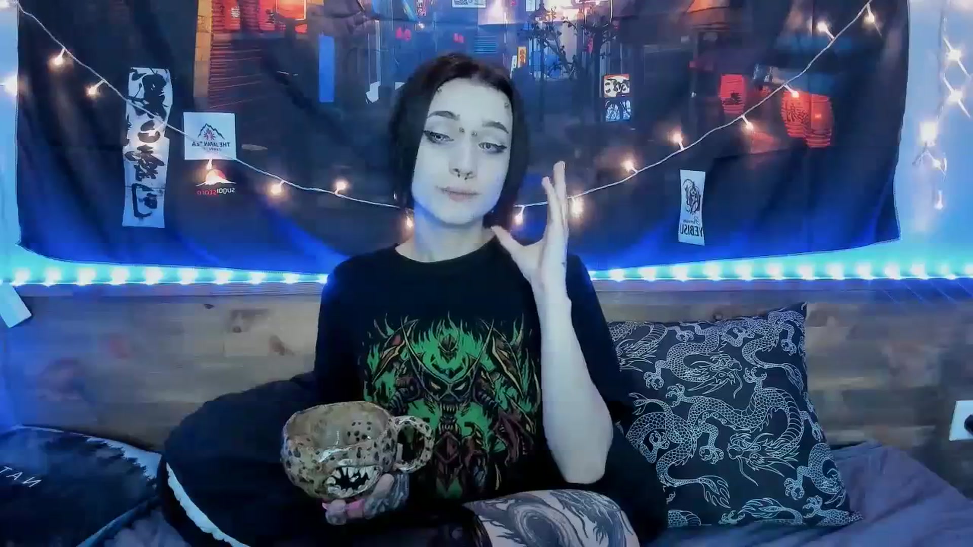 Gallery image thumbnail from Nikki_Carter's myfreecams stream on, 10/27/2023, 09:53 image 3 of 20