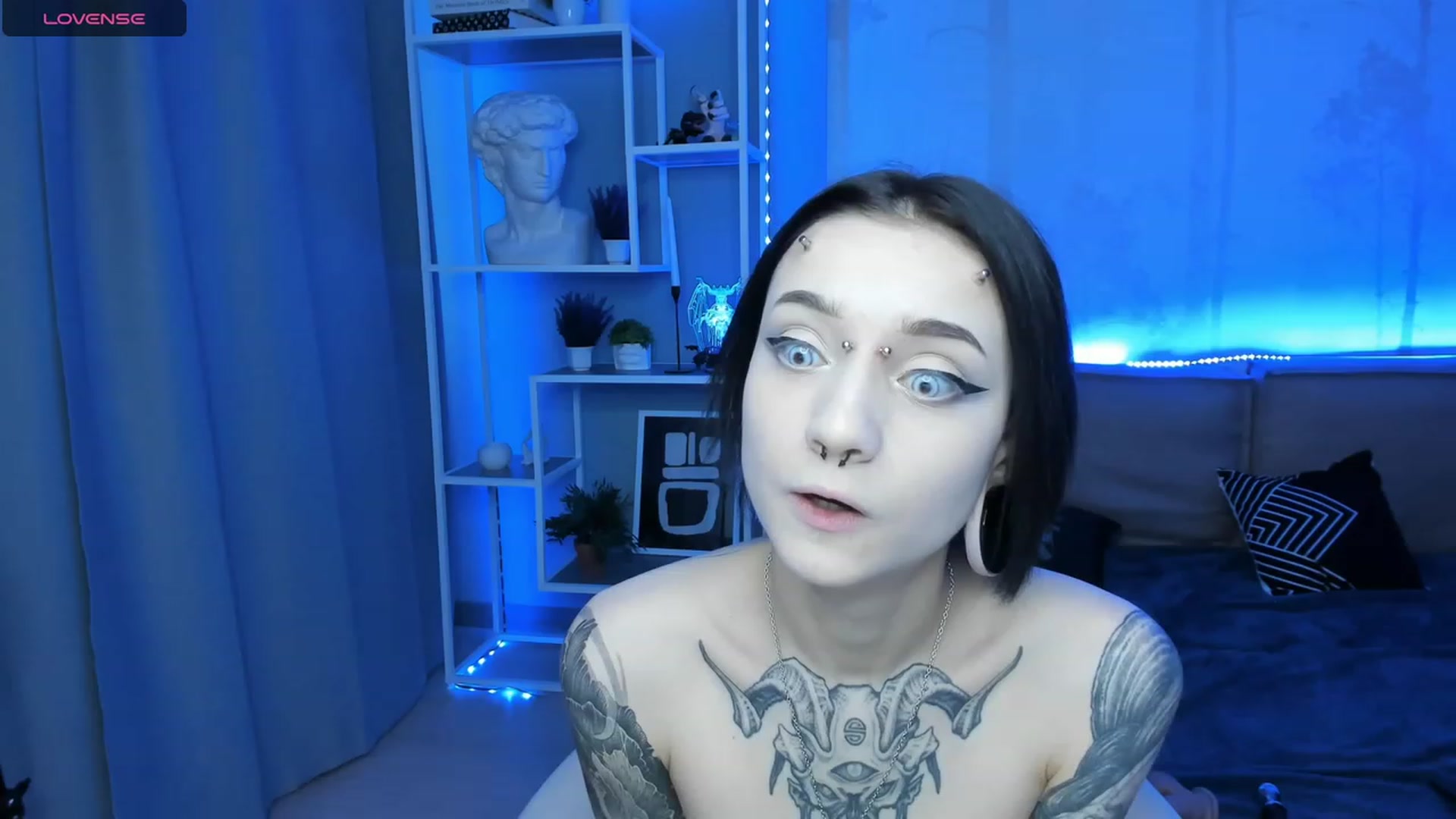 Gallery image thumbnail from Nikki_Carter's myfreecams stream on, 11/14/2023, 07:18 image 11 of 20