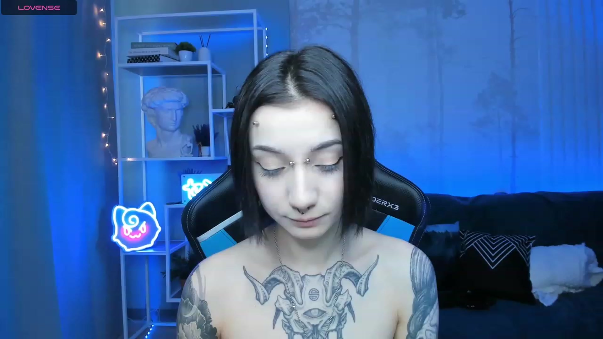 Gallery image thumbnail from Nikki_Carter's myfreecams stream on, 11/24/2023, 09:29 image 12 of 20
