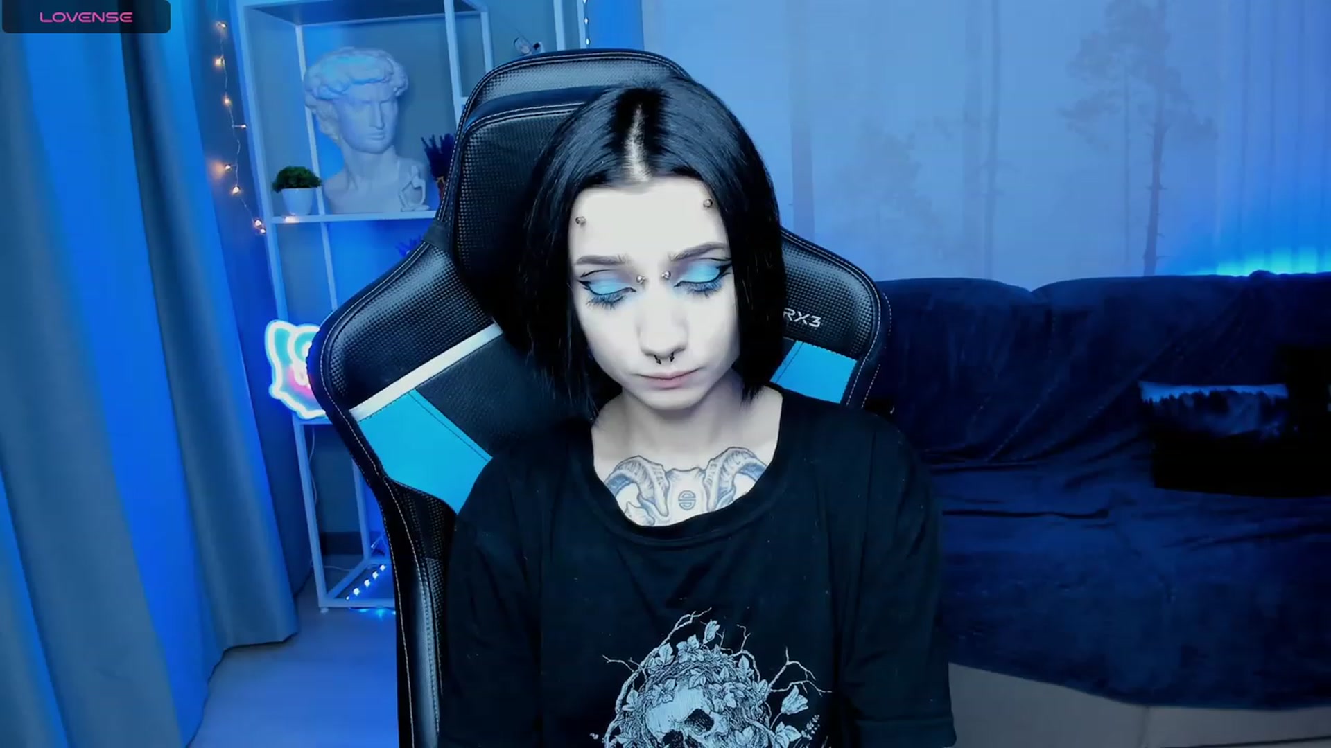 Gallery image thumbnail from Nikki_Carter's myfreecams stream on, 11/26/2023, 10:19 image 18 of 20