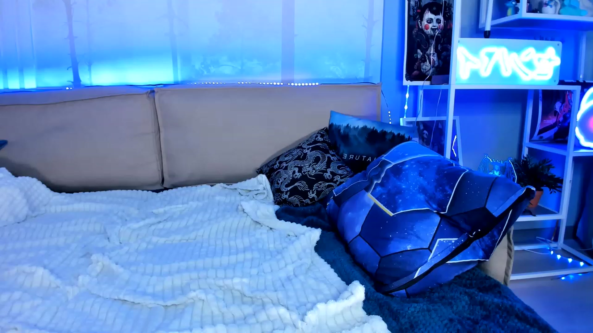 Gallery image thumbnail from Nikki_Carter's myfreecams stream on, 01/17/2024, 07:55 image 20 of 20