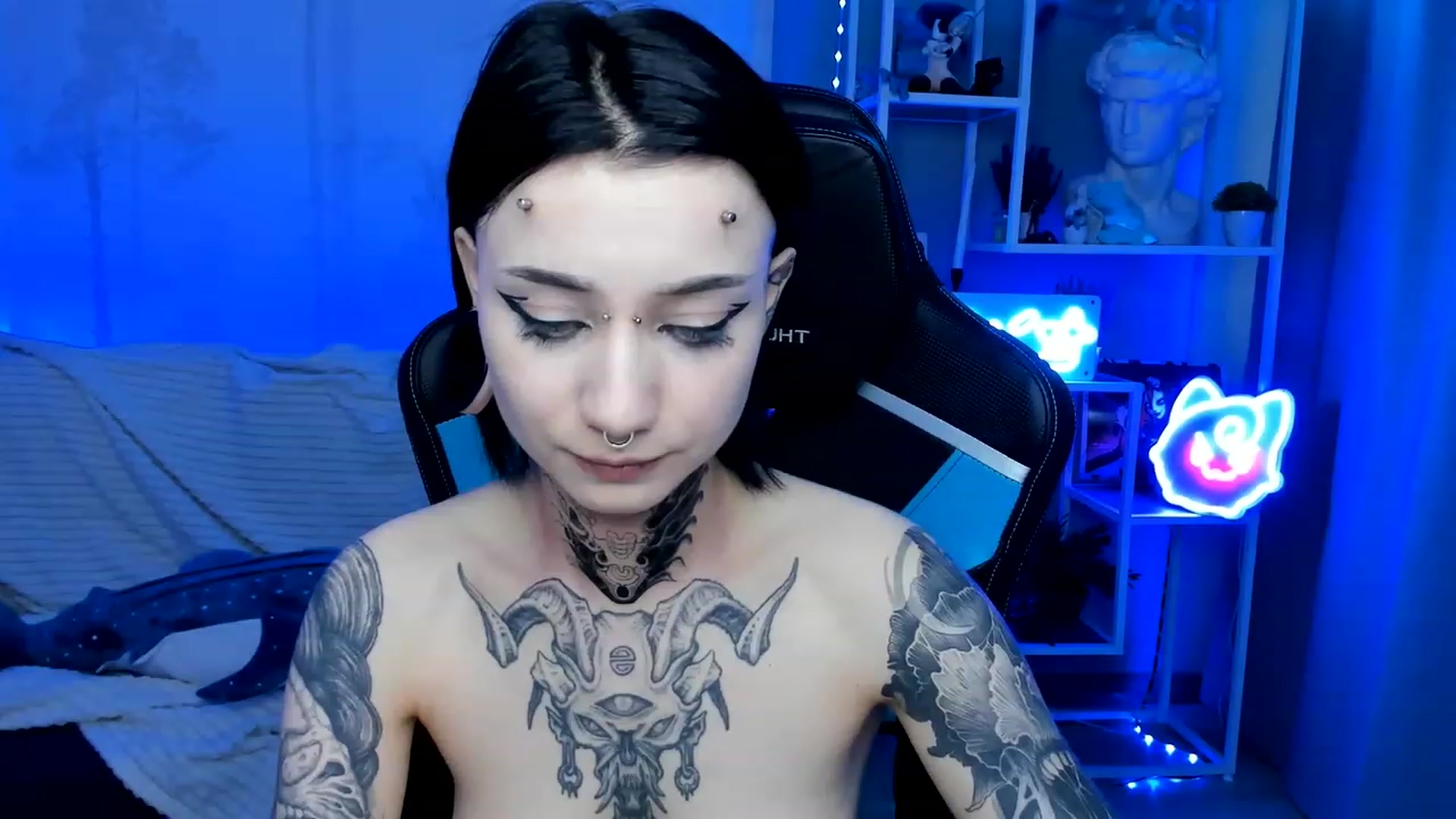 Gallery image thumbnail from Nikki_Carter's myfreecams stream on, 01/23/2024, 10:43 image 12 of 20