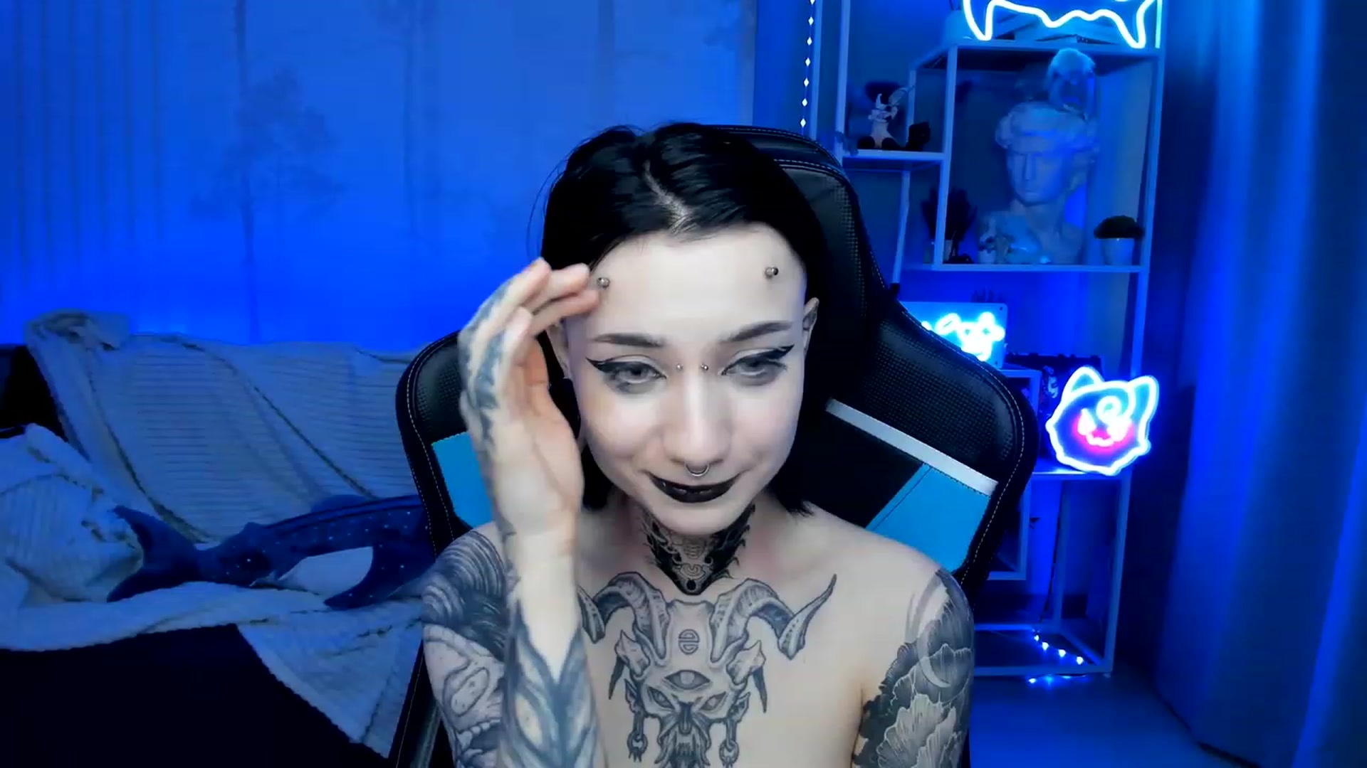 Gallery image thumbnail from Nikki_Carter's myfreecams stream on, 01/23/2024, 11:03 image 5 of 20