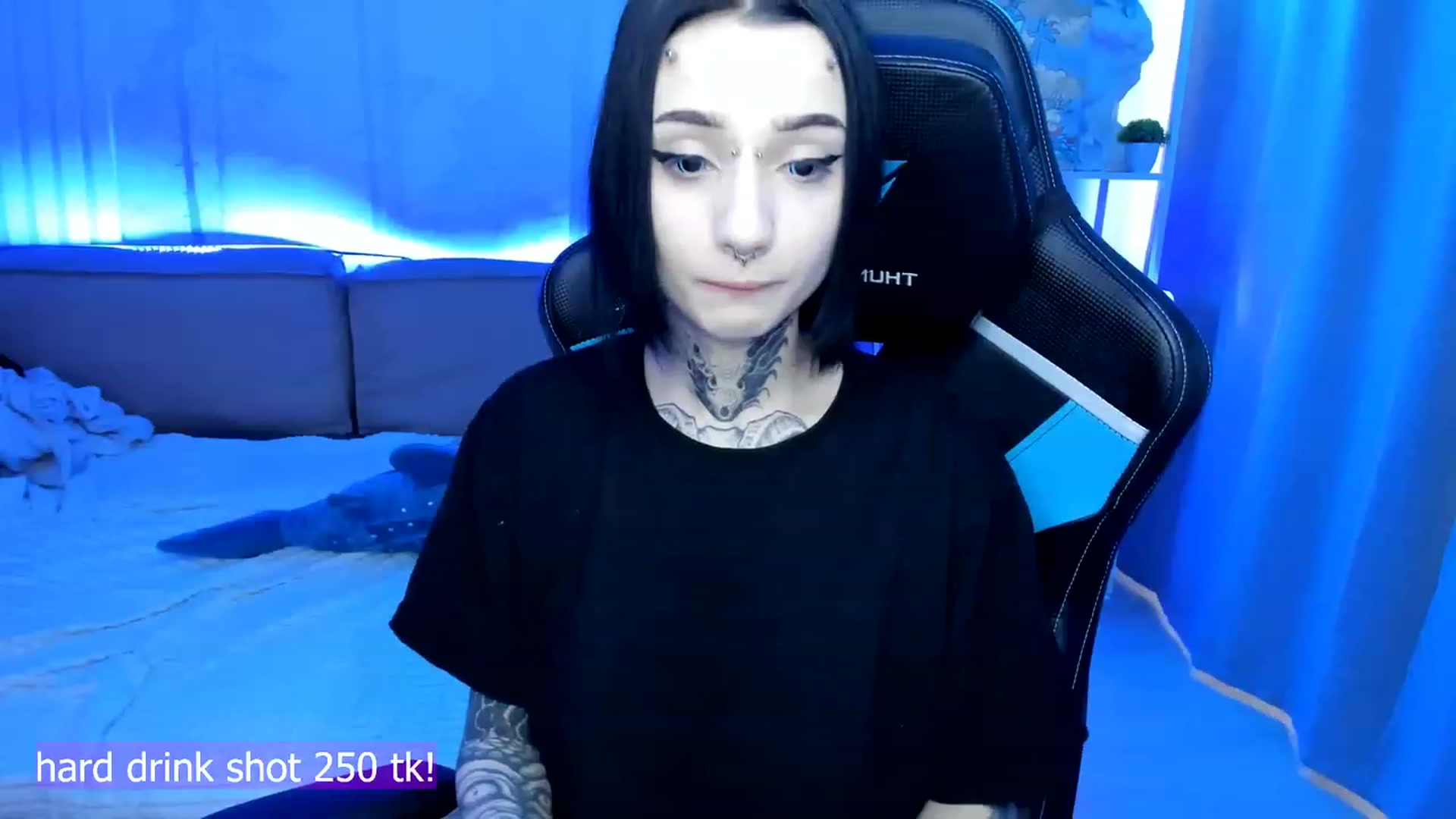 Gallery image thumbnail from Nikki_Carter's myfreecams stream on, 02/07/2024, 11:43 image 13 of 20