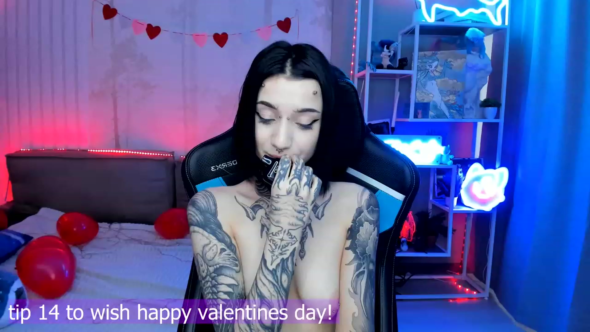 Gallery image thumbnail from Nikki_Carter's myfreecams stream on, 02/13/2024, 12:46 image 8 of 20