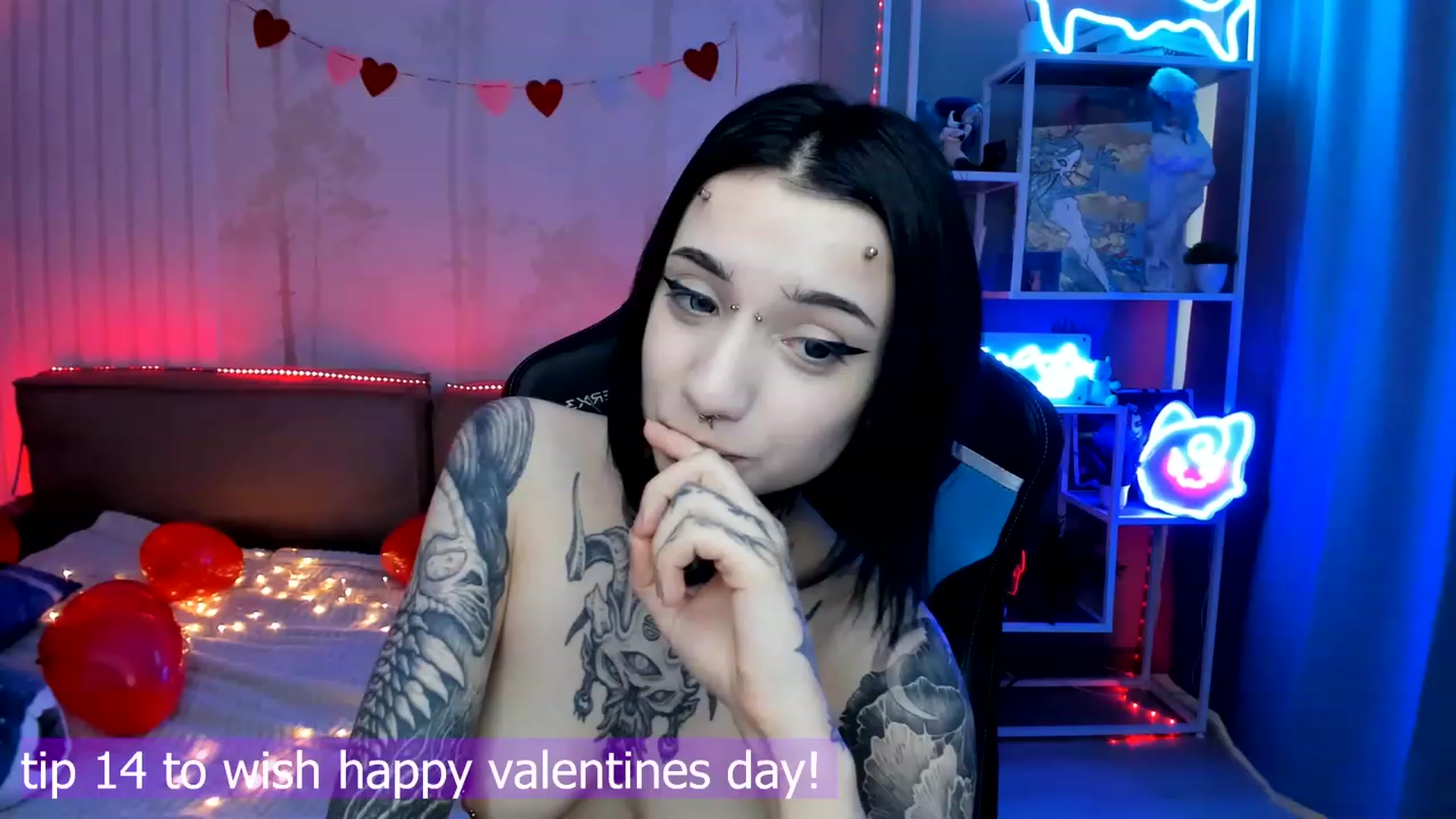 Gallery image thumbnail from Nikki_Carter's myfreecams stream on, 02/13/2024, 12:46 image 14 of 20