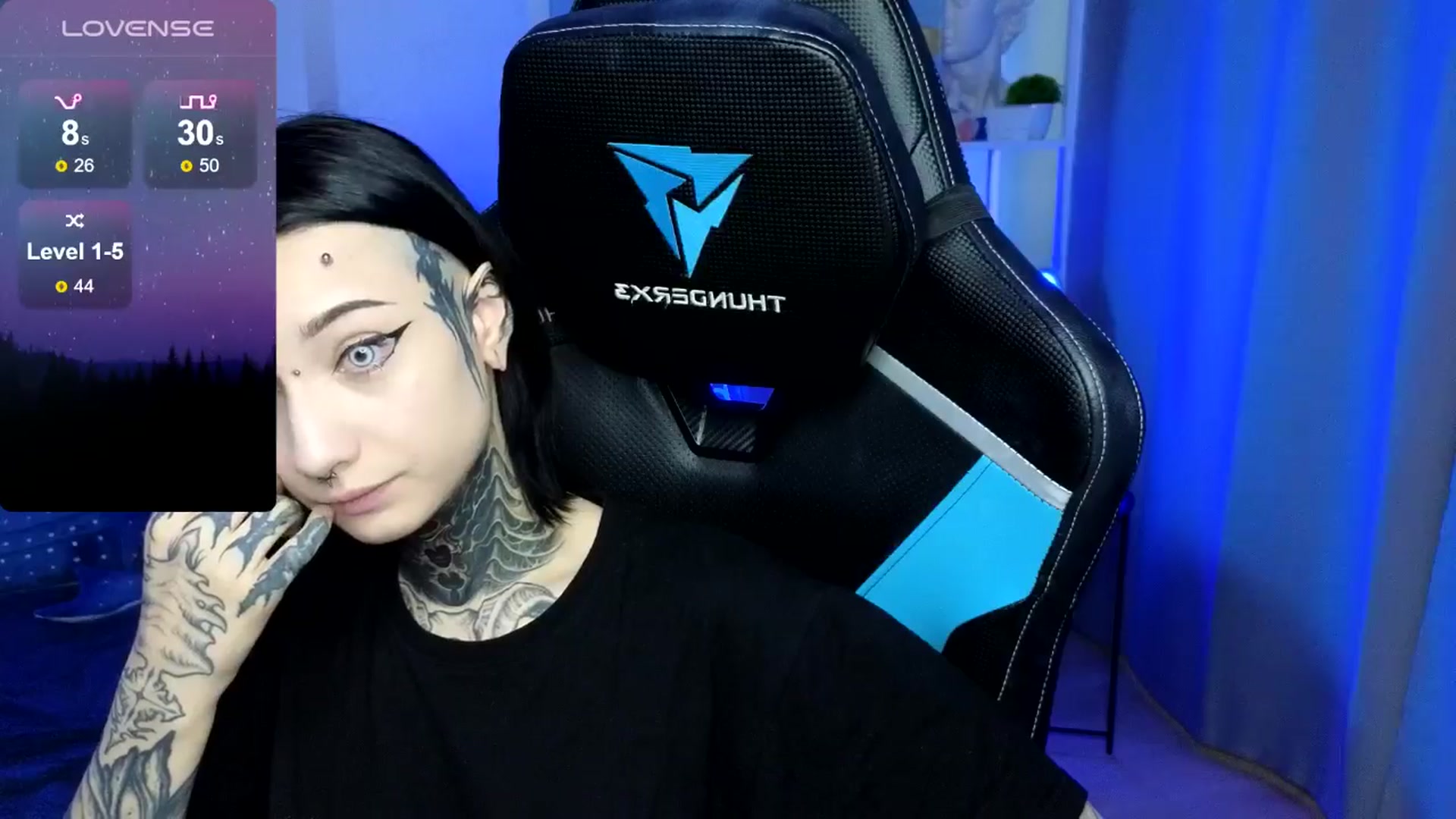 Gallery image thumbnail from Nikki_Carter's myfreecams stream on, 03/29/2024, 11:12 image 19 of 20