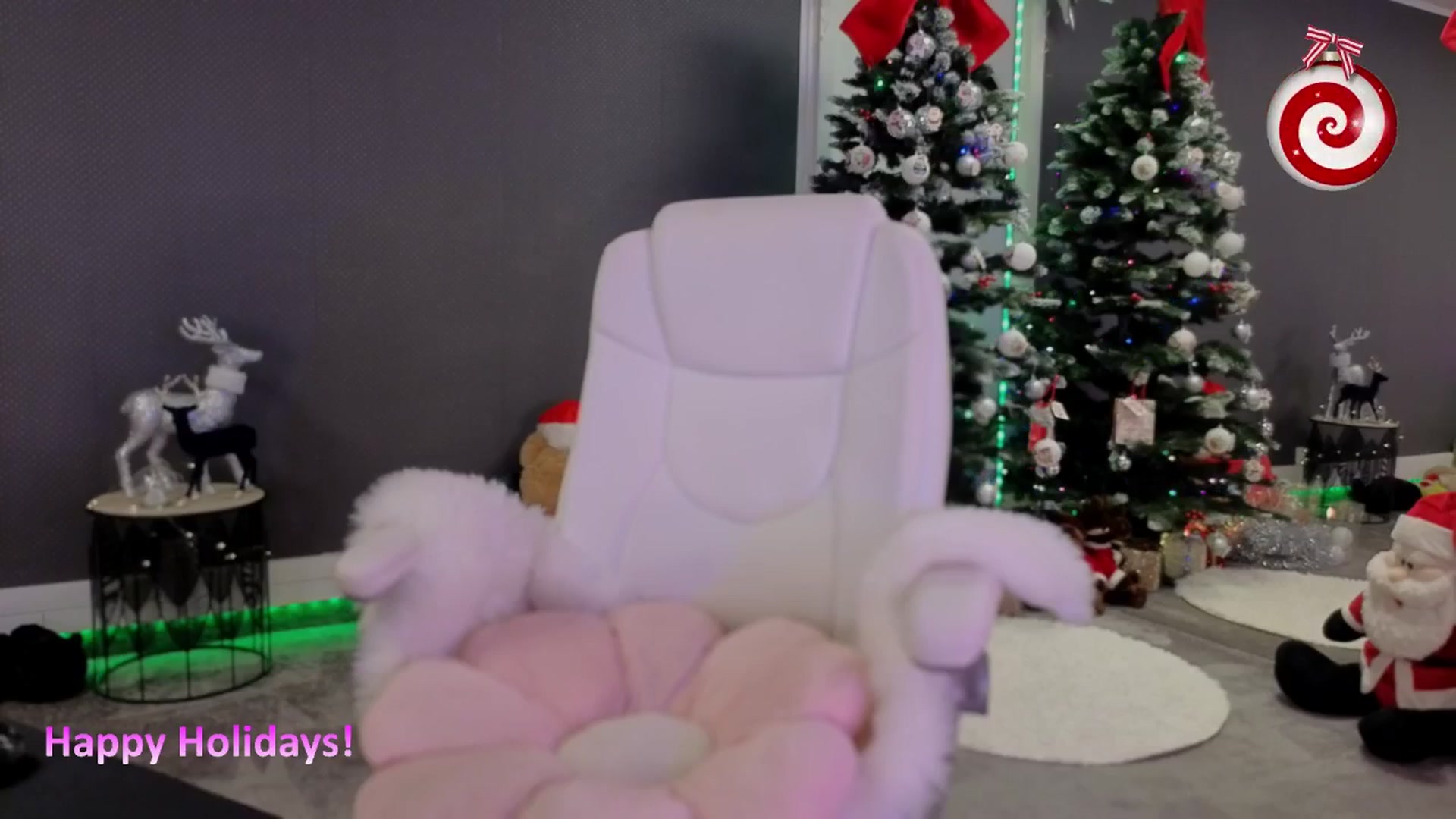 Gallery image thumbnail from Nikki_Crystal's myfreecams stream on, 12/22/2025, 23:49 image 13 of 20