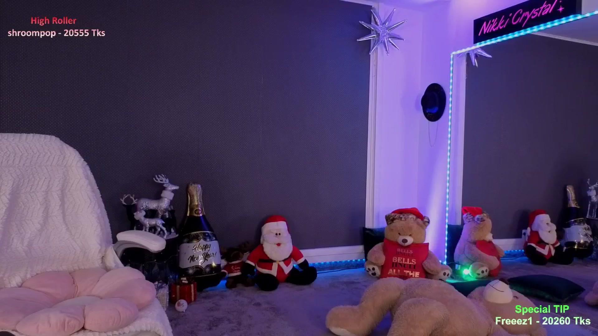 Gallery image thumbnail from Nikki_Crystal's myfreecams stream on, 01/10/2026, 24:44 image 13 of 20
