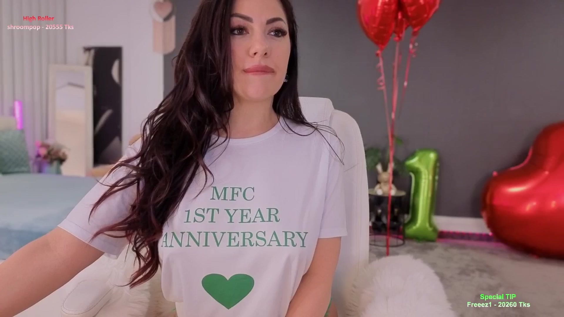 Gallery image thumbnail from Nikki_Crystal's myfreecams stream on, 02/13/2026, 02:01 image 16 of 20