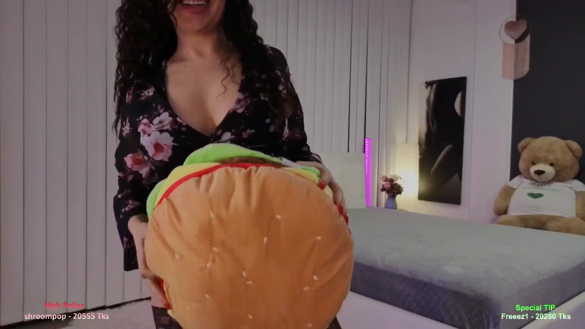 Gallery image thumbnail from Nikki_Crystal's myfreecams stream on, 03/03/2026, 24:45 image 8 of 20