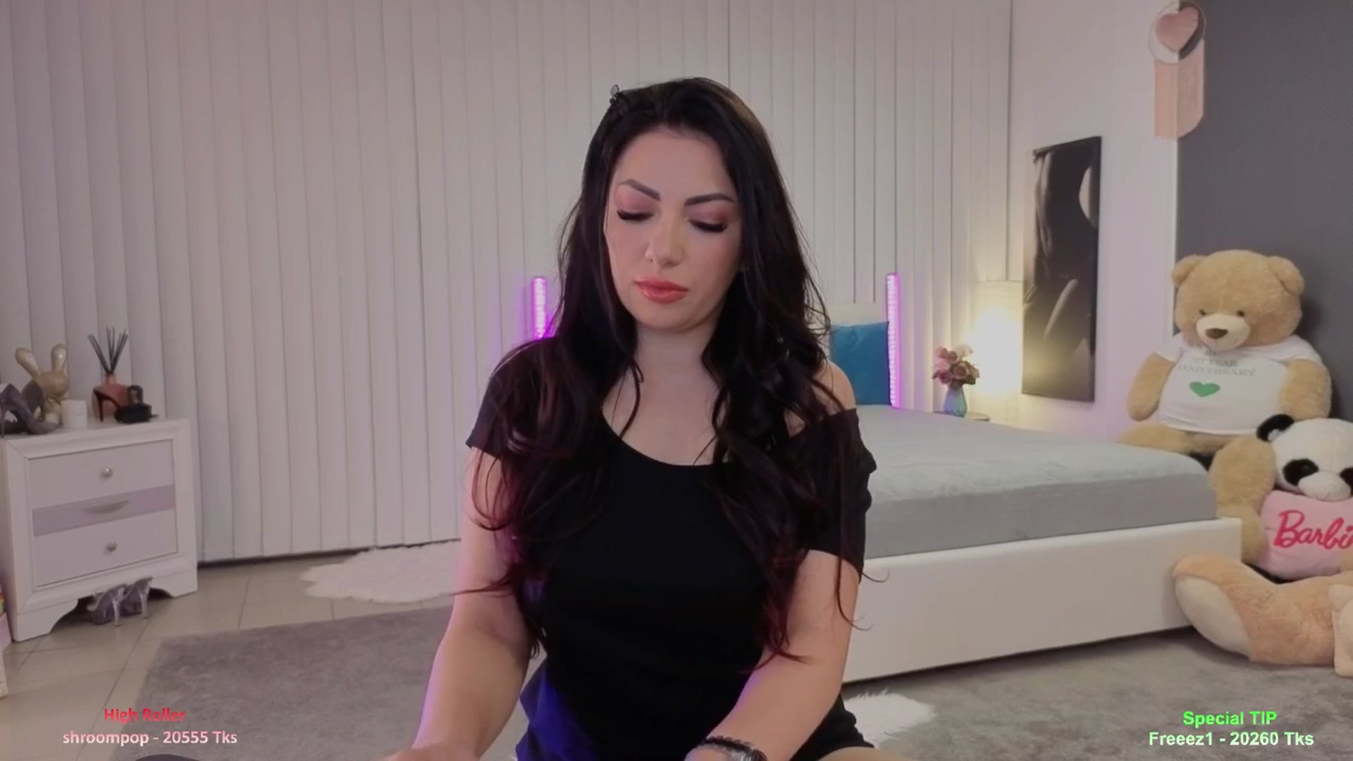 Gallery image thumbnail from Nikki_Crystal's myfreecams stream on, 03/16/2026, 22:38 image 12 of 20