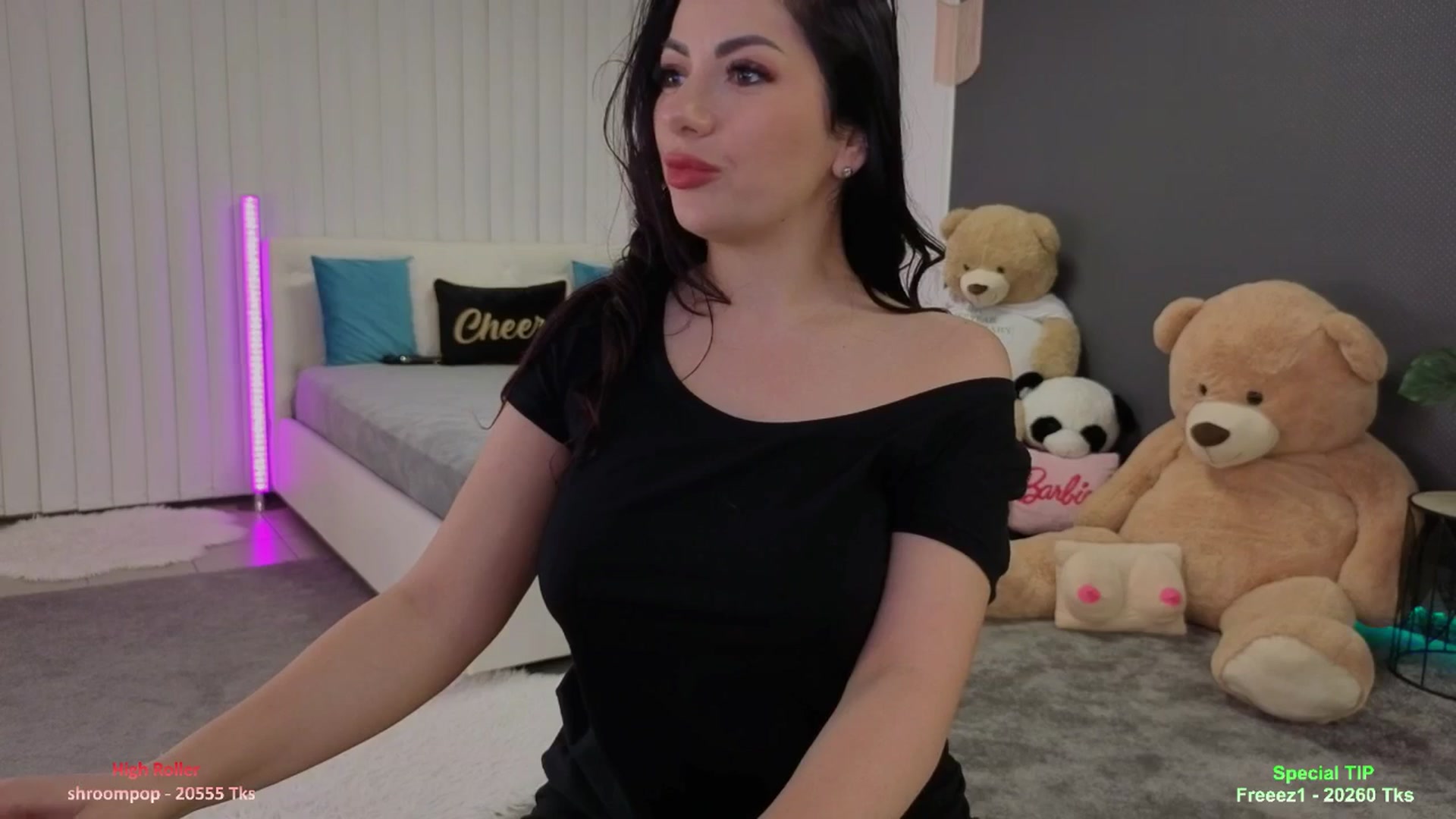 Gallery image thumbnail from Nikki_Crystal's myfreecams stream on, 03/17/2026, 02:38 image 11 of 20