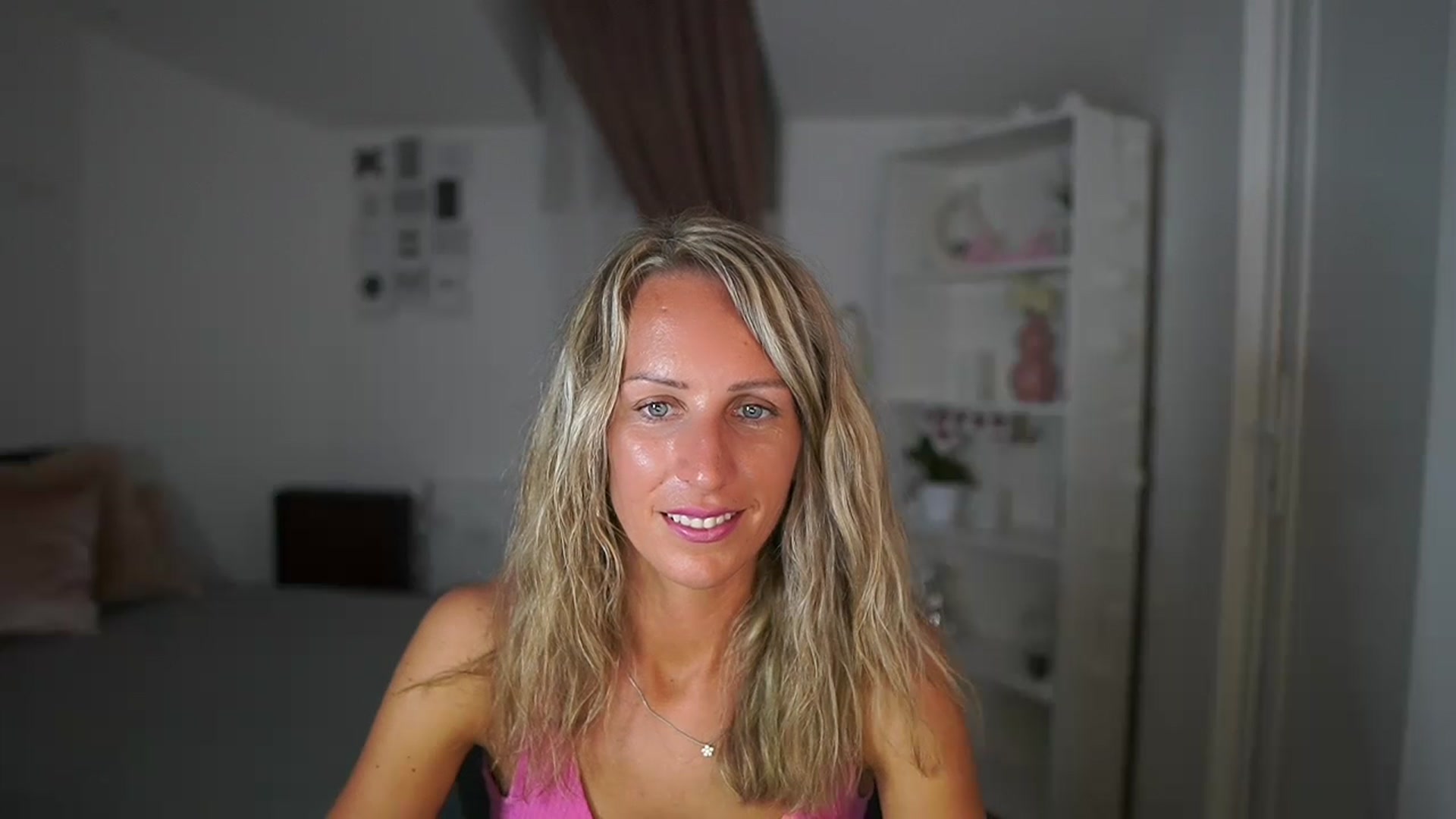 Gallery image thumbnail from Nikki__Sexx__'s myfreecams stream on, 07/17/2023, 19:05 image 14 of 20