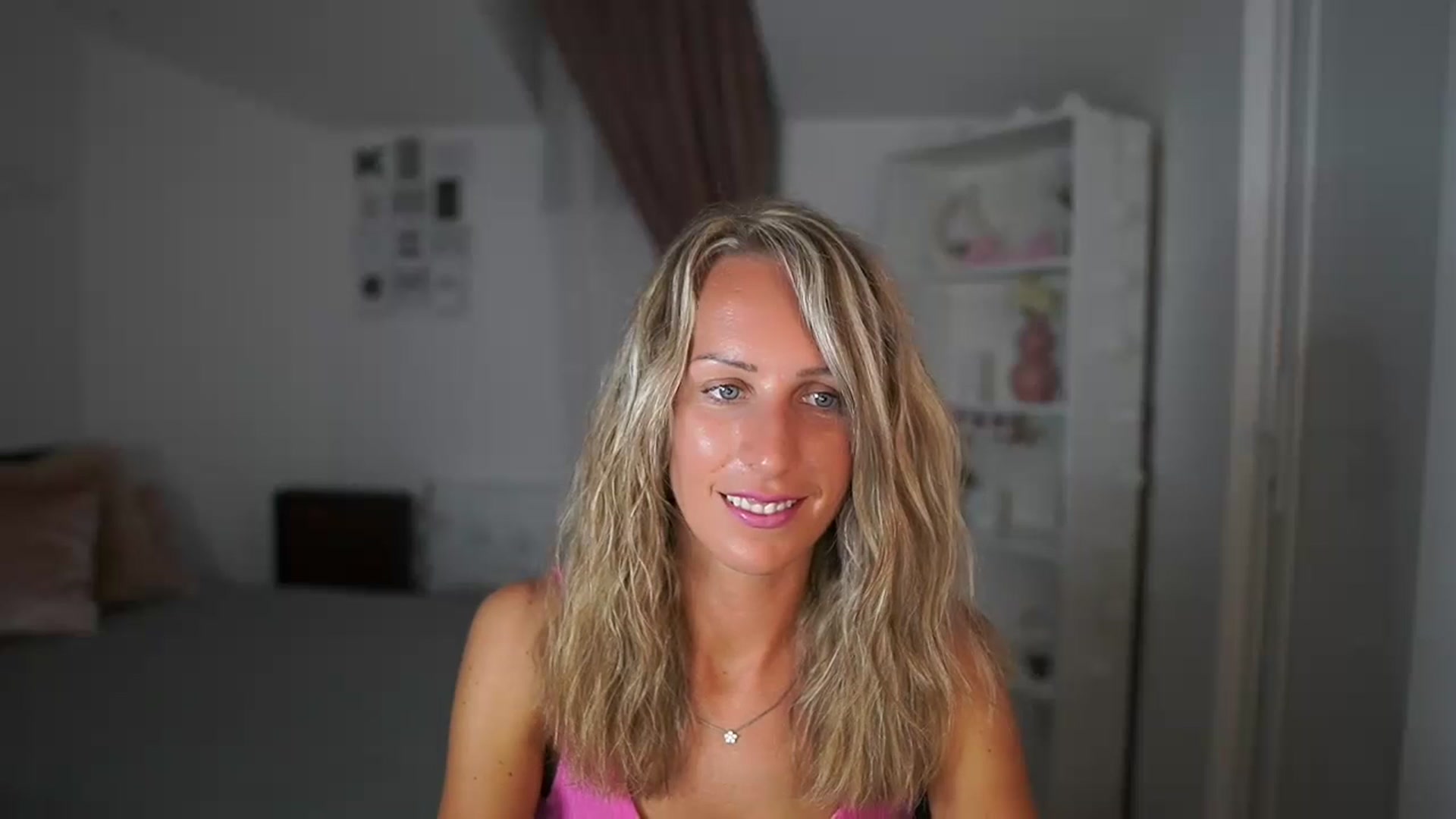 Gallery image thumbnail from Nikki__Sexx__'s myfreecams stream on, 07/17/2023, 19:05 image 6 of 20