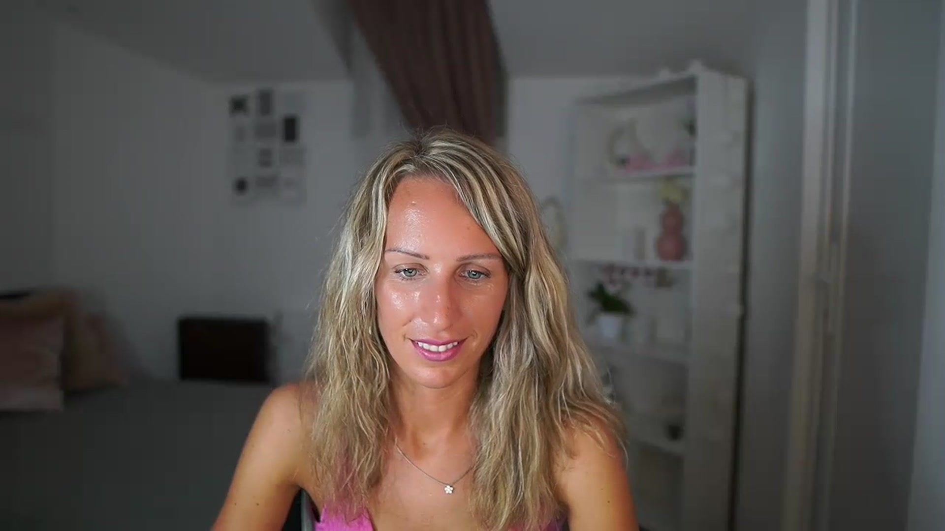 Gallery image thumbnail from Nikki__Sexx__'s myfreecams stream on, 07/17/2023, 19:05 image 16 of 20