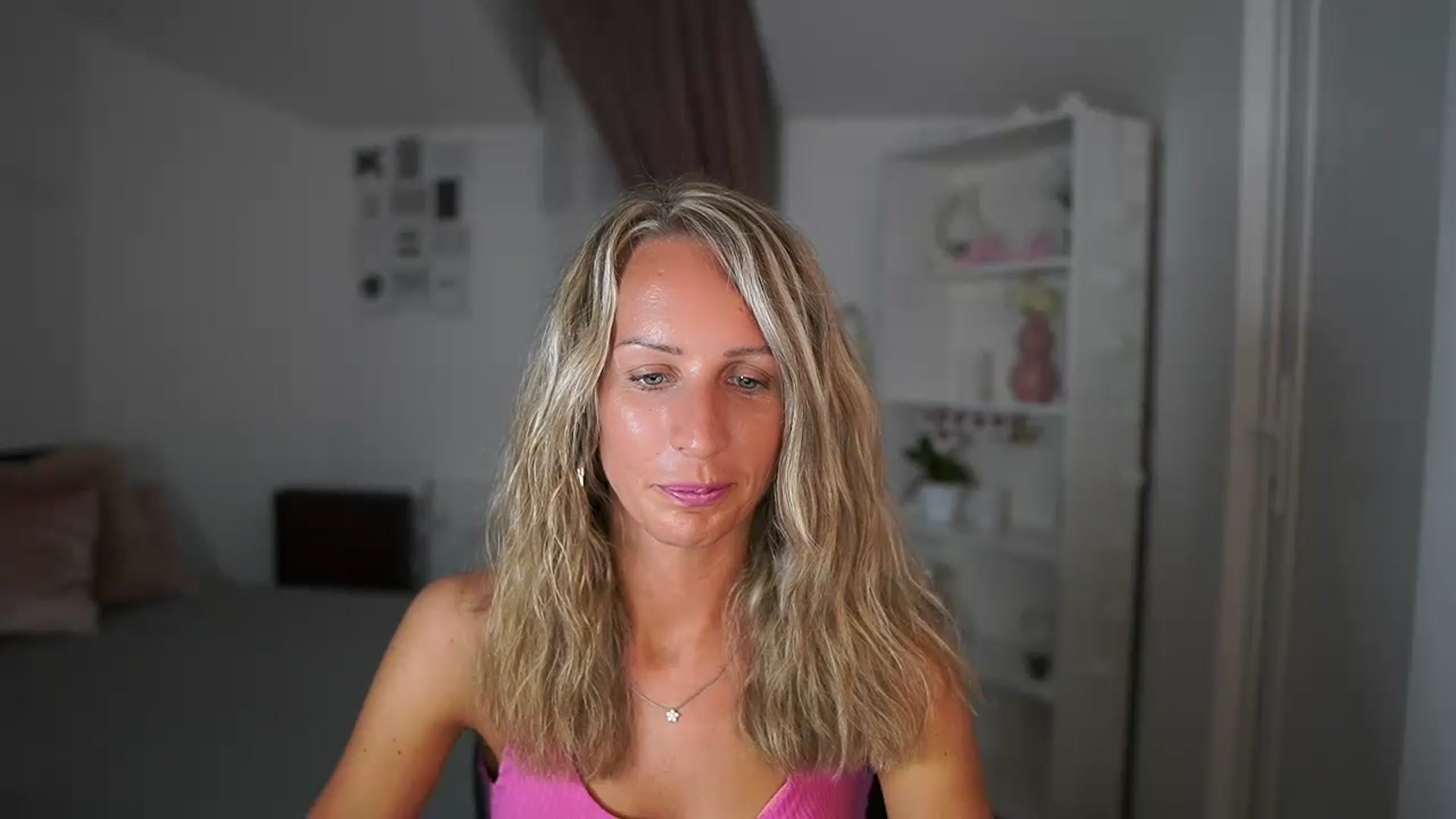 Gallery image thumbnail from Nikki__Sexx__'s myfreecams stream on, 07/17/2023, 19:05 image 1 of 20