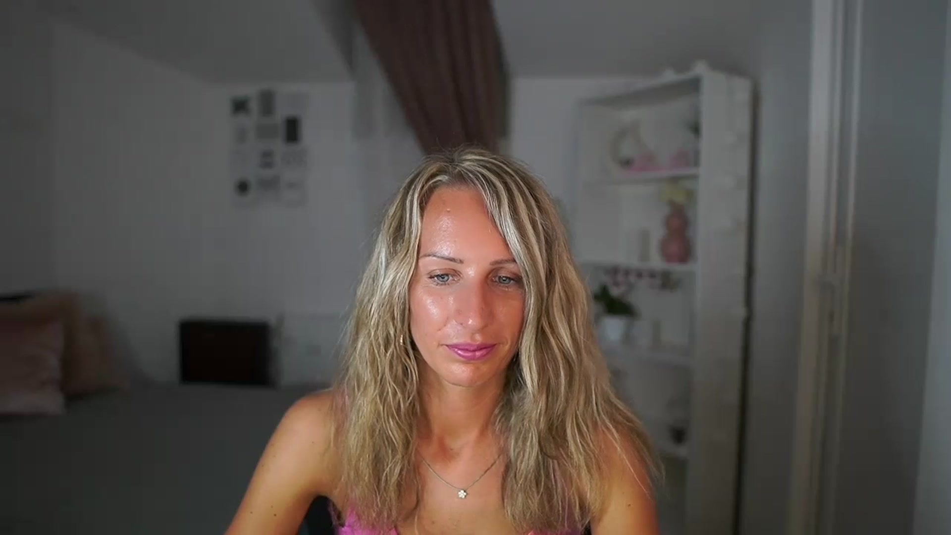 Gallery image thumbnail from Nikki__Sexx__'s myfreecams stream on, 07/17/2023, 19:05 image 19 of 20
