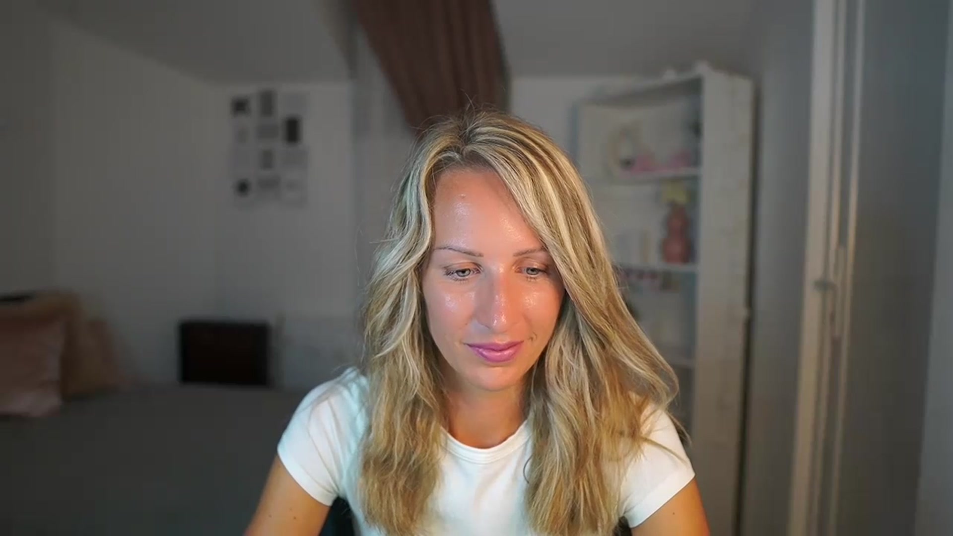 Gallery image thumbnail from Nikki__Sexx__'s myfreecams stream on, 07/18/2023, 19:31 image 7 of 20
