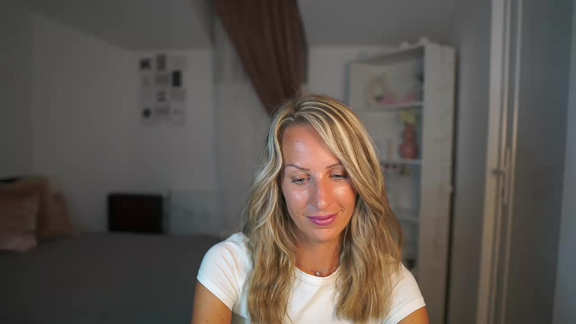 Gallery image thumbnail from Nikki__Sexx__'s myfreecams stream on, 07/18/2023, 19:45 image 15 of 20