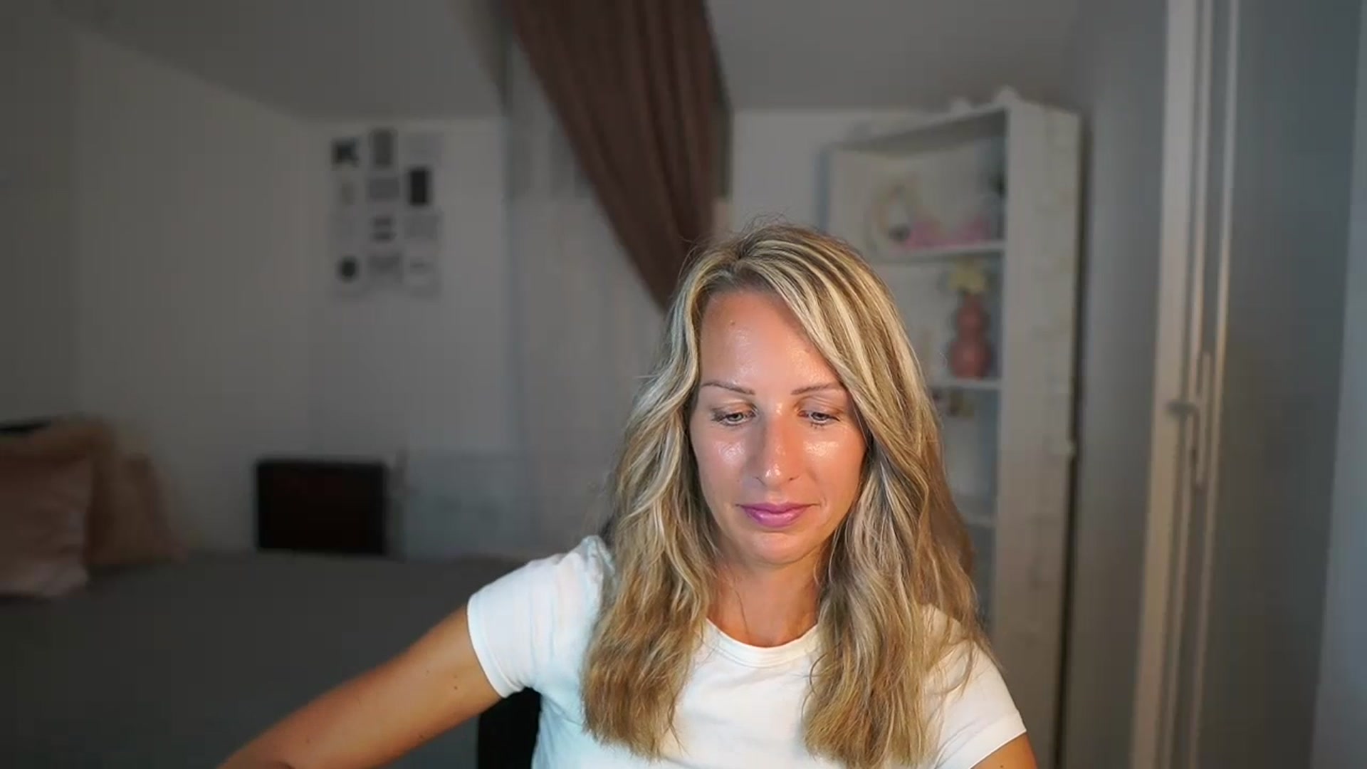 Gallery image thumbnail from Nikki__Sexx__'s myfreecams stream on, 07/18/2023, 19:45 image 18 of 20