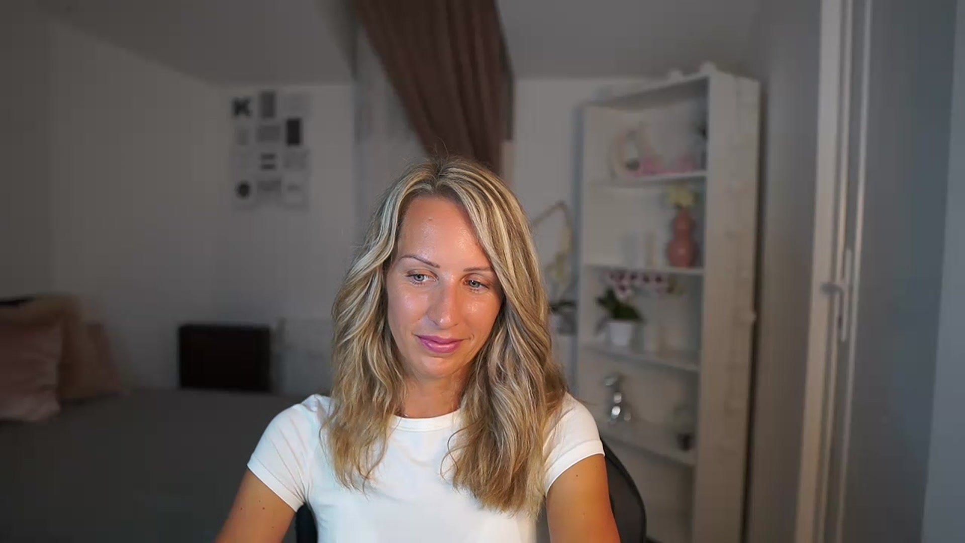 Gallery image thumbnail from Nikki__Sexx__'s myfreecams stream on, 07/18/2023, 21:47 image 6 of 20