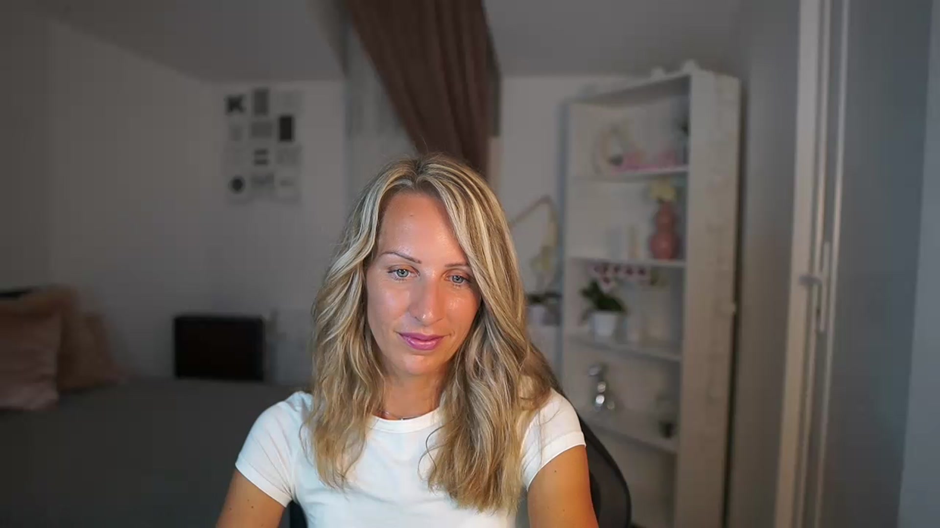 Gallery image thumbnail from Nikki__Sexx__'s myfreecams stream on, 07/18/2023, 21:47 image 11 of 20