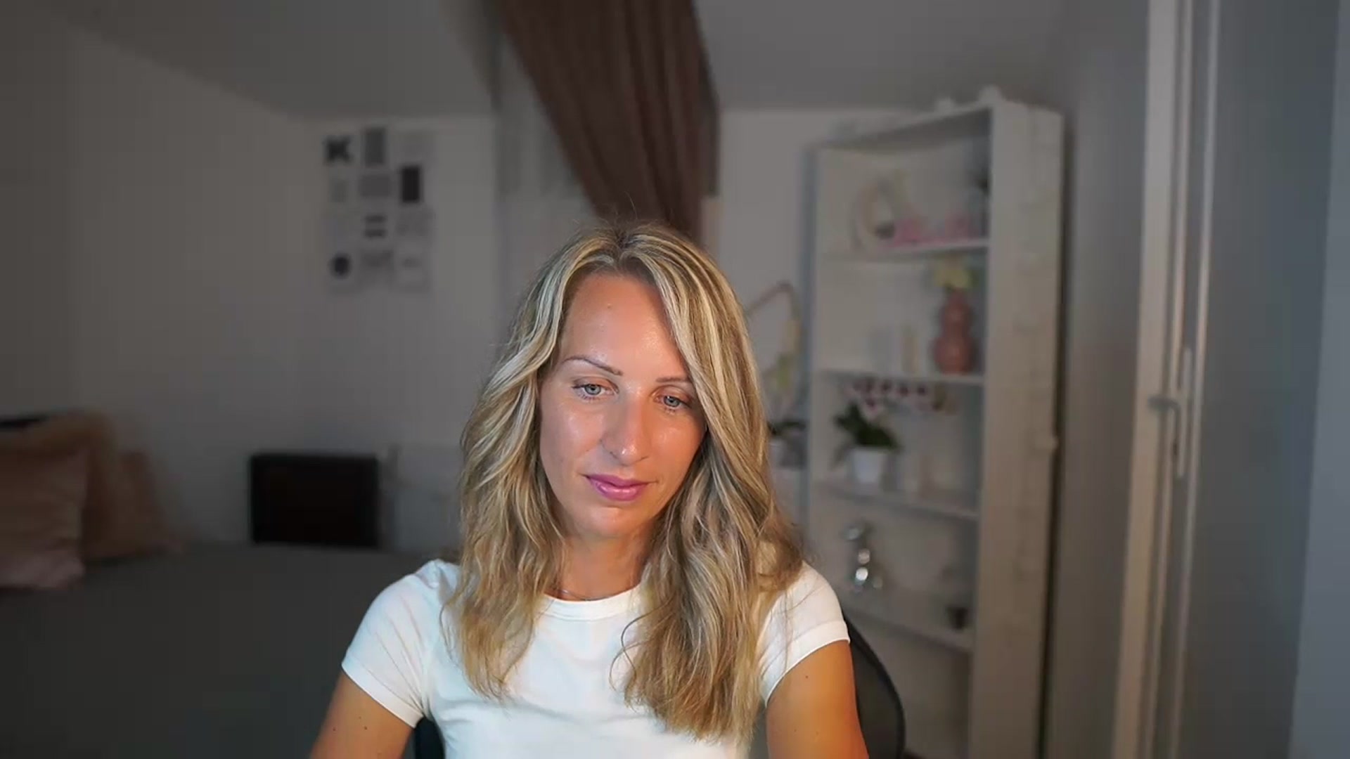 Gallery image thumbnail from Nikki__Sexx__'s myfreecams stream on, 07/18/2023, 21:47 image 10 of 20