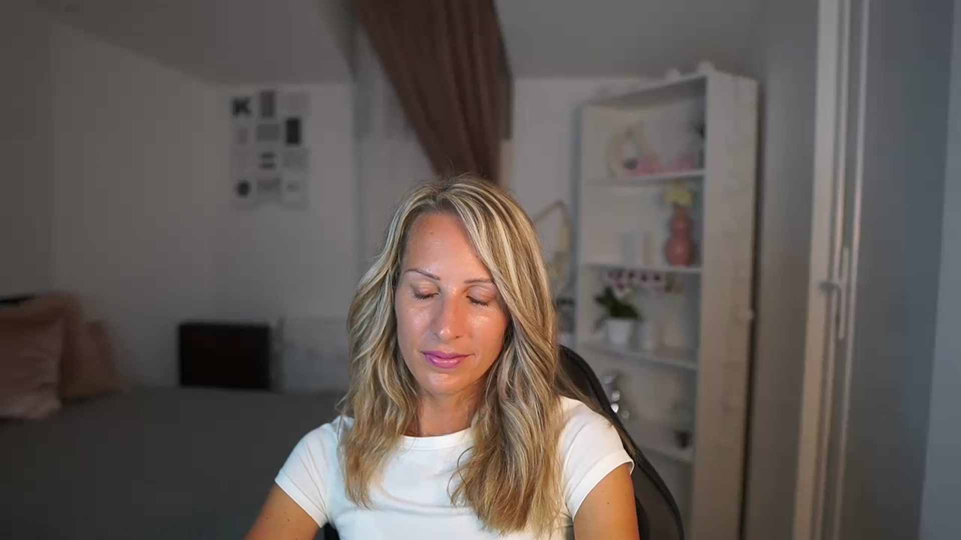 Gallery image thumbnail from Nikki__Sexx__'s myfreecams stream on, 07/18/2023, 21:47 image 1 of 20