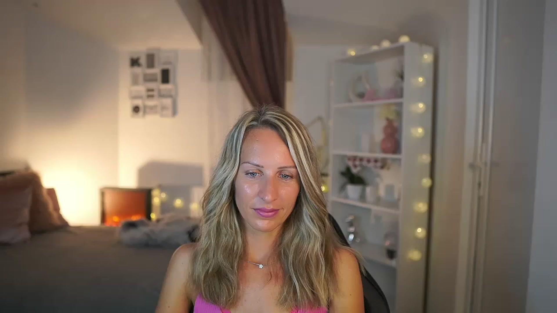 Gallery image thumbnail from Nikki__Sexx__'s myfreecams stream on, 07/19/2023, 21:57 image 13 of 20