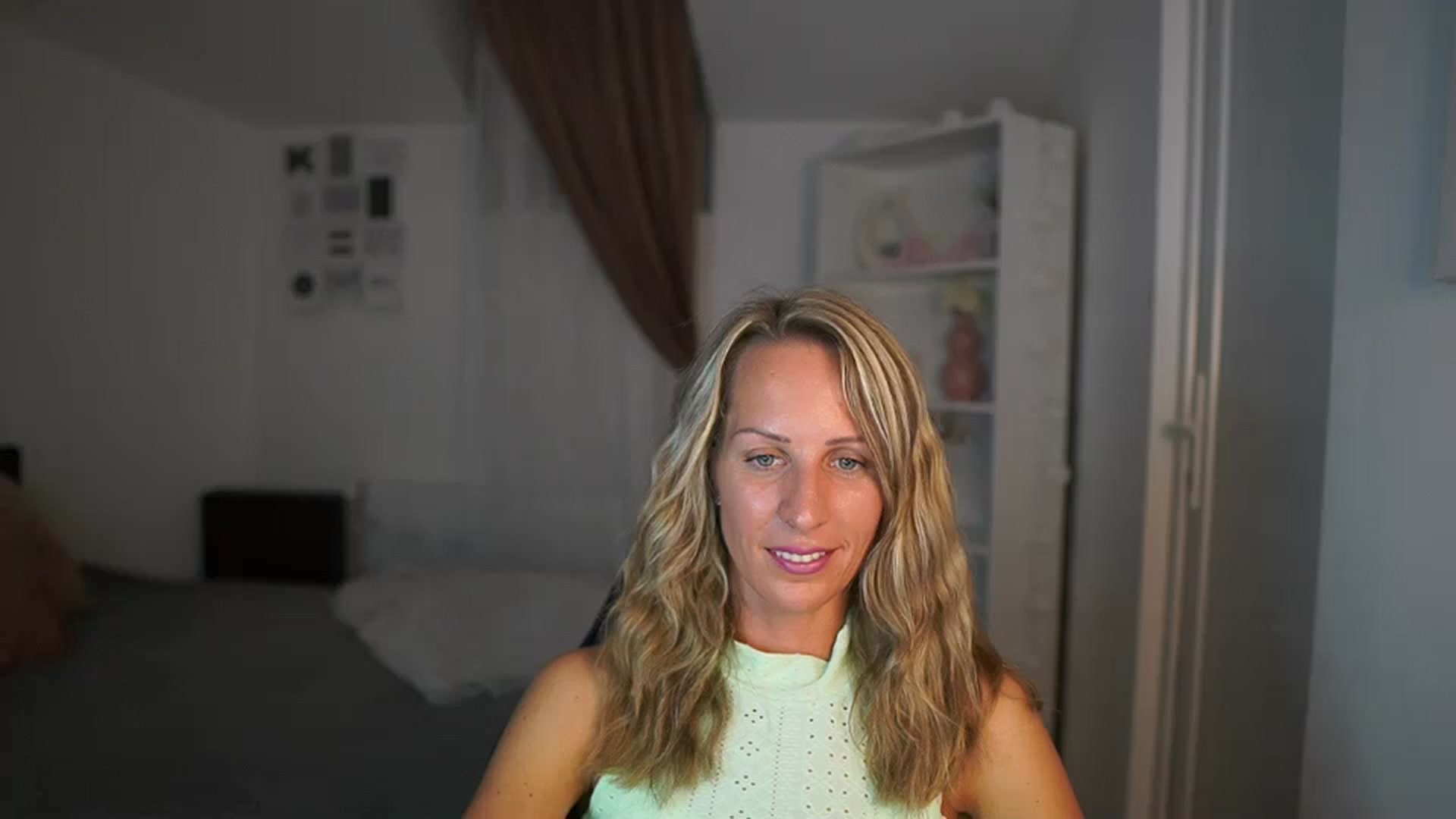 Gallery image thumbnail from Nikki__Sexx__'s myfreecams stream on, 07/26/2023, 19:32 image 14 of 20