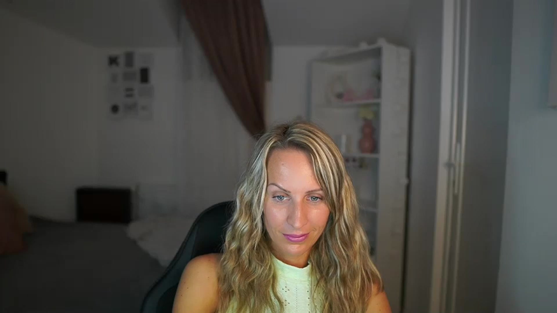 Gallery image thumbnail from Nikki__Sexx__'s myfreecams stream on, 07/26/2023, 21:41 image 12 of 20