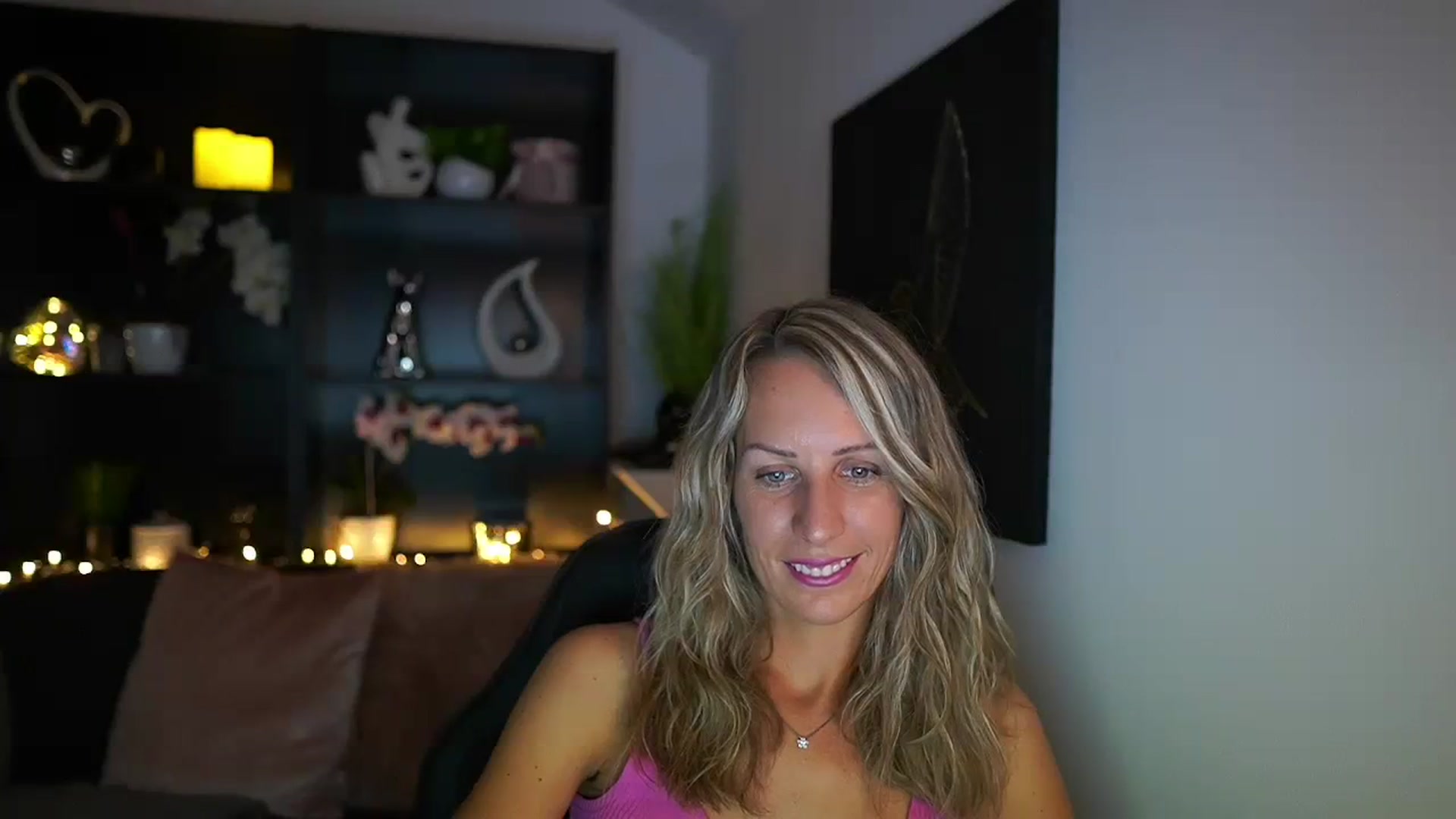 Gallery image thumbnail from Nikki__Sexx__'s myfreecams stream on, 07/30/2023, 19:25 image 6 of 20