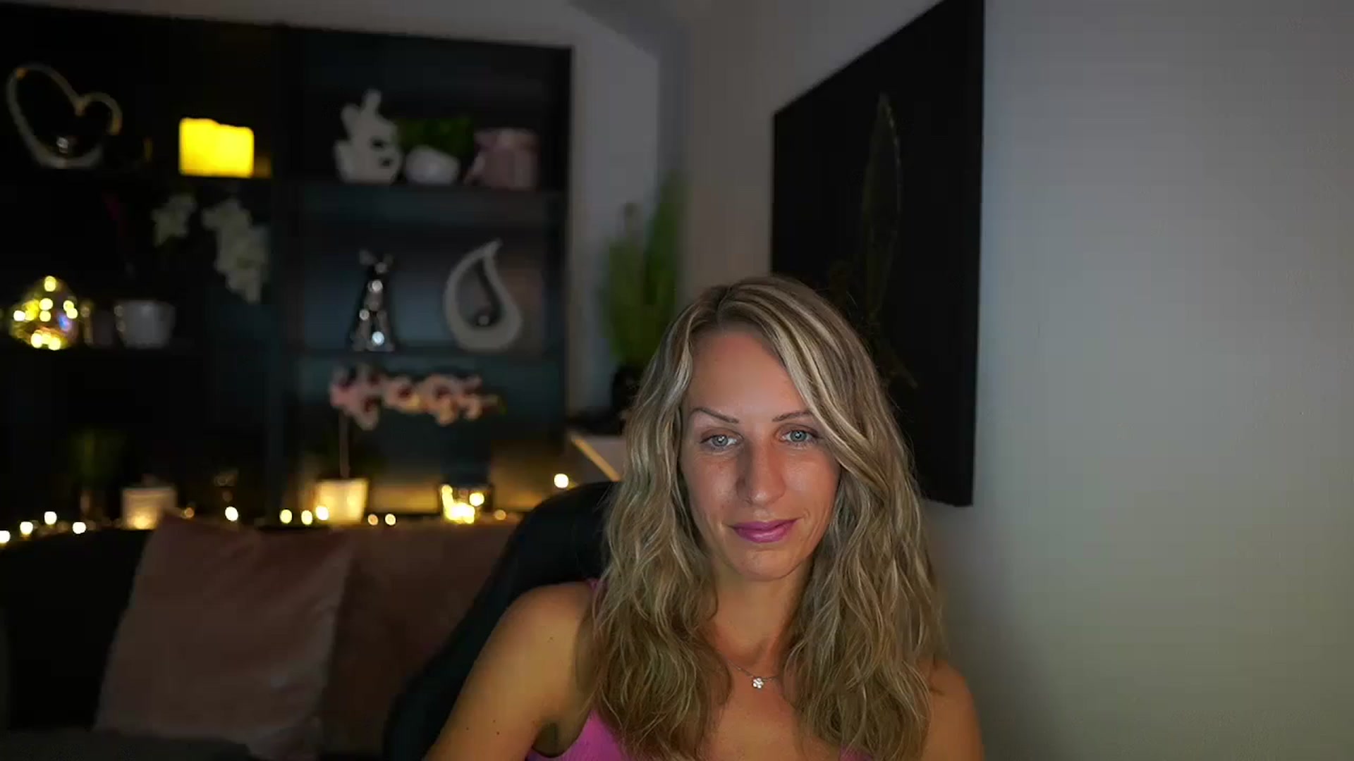 Gallery image thumbnail from Nikki__Sexx__'s myfreecams stream on, 07/30/2023, 19:25 image 8 of 20