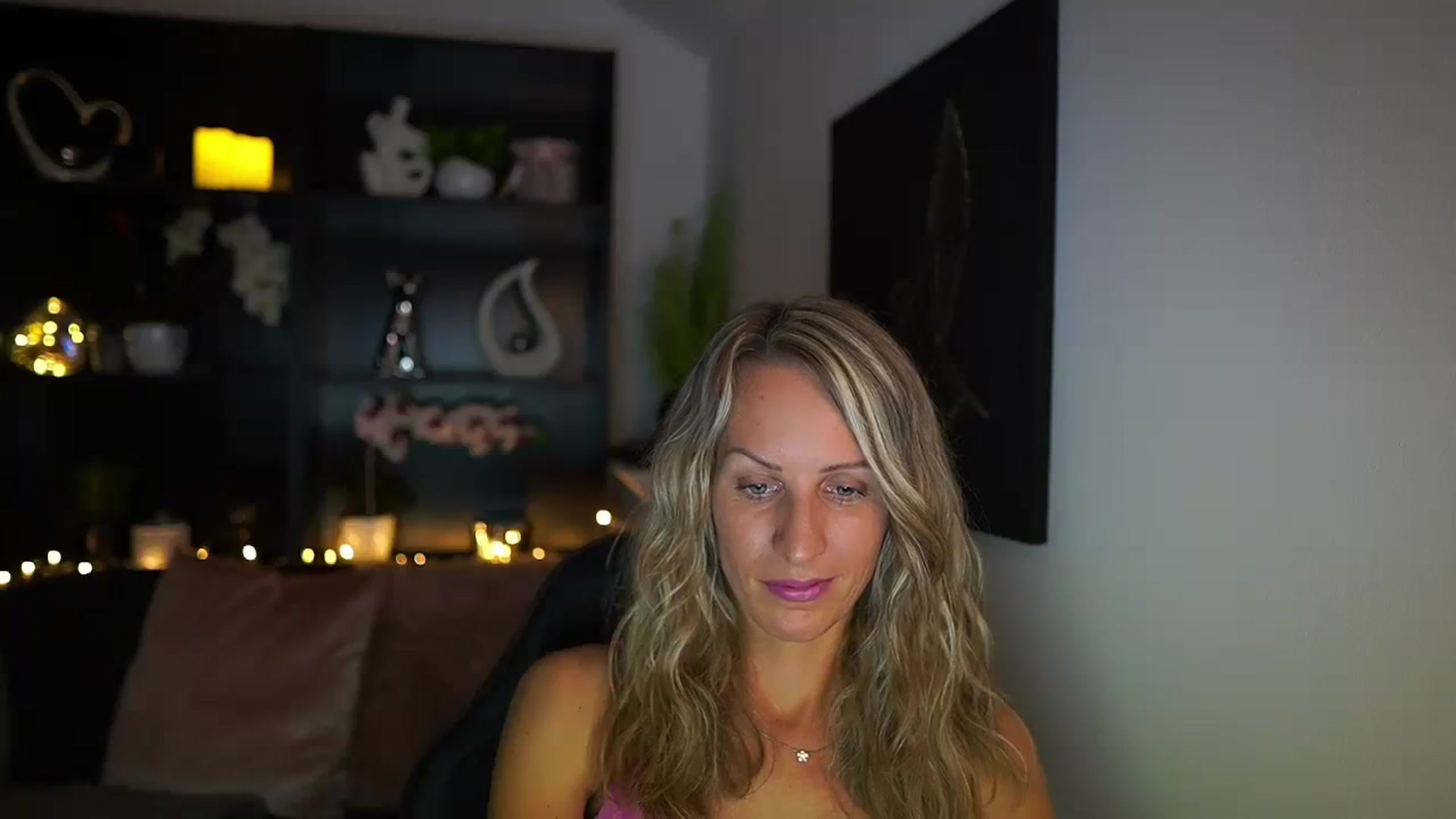 Gallery image thumbnail from Nikki__Sexx__'s myfreecams stream on, 07/30/2023, 21:53 image 6 of 20