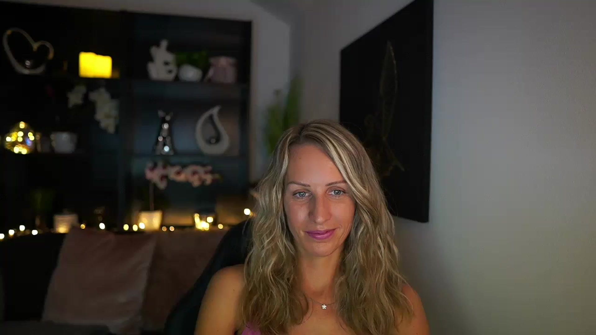 Gallery image thumbnail from Nikki__Sexx__'s myfreecams stream on, 07/30/2023, 21:53 image 5 of 20