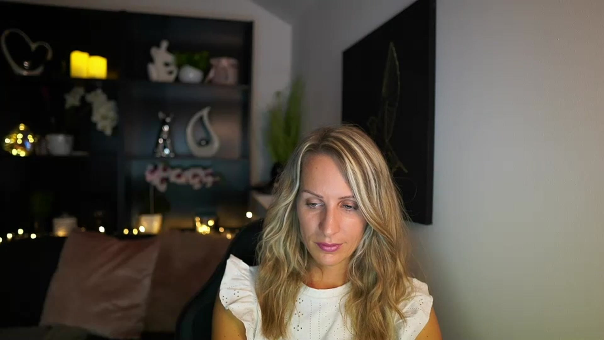 Gallery image thumbnail from Nikki__Sexx__'s myfreecams stream on, 07/31/2023, 23:03 image 2 of 20