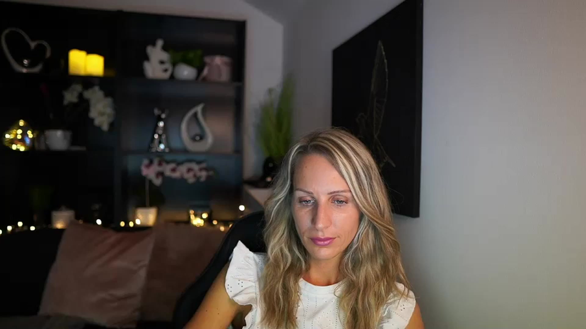 Gallery image thumbnail from Nikki__Sexx__'s myfreecams stream on, 07/31/2023, 23:03 image 9 of 20