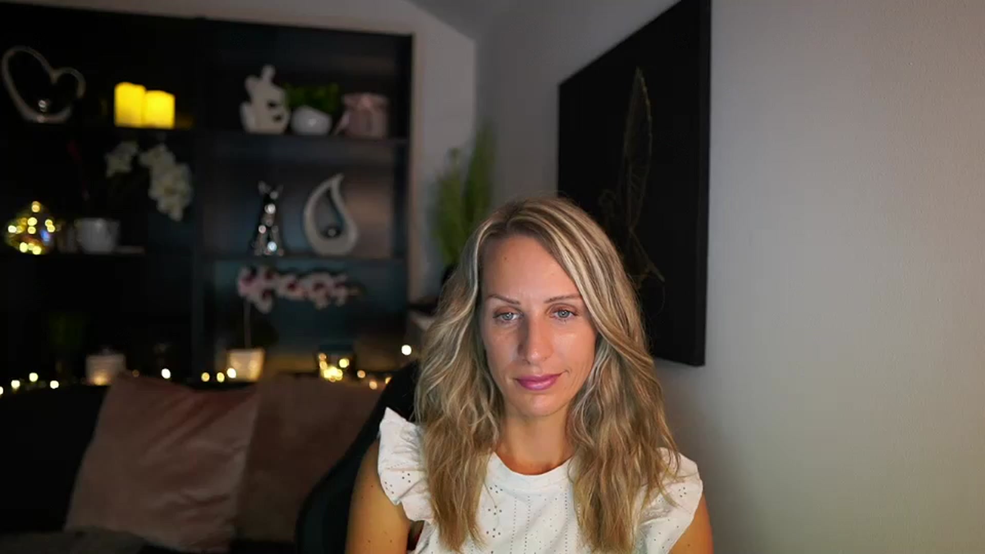 Gallery image thumbnail from Nikki__Sexx__'s myfreecams stream on, 07/31/2023, 23:03 image 8 of 20