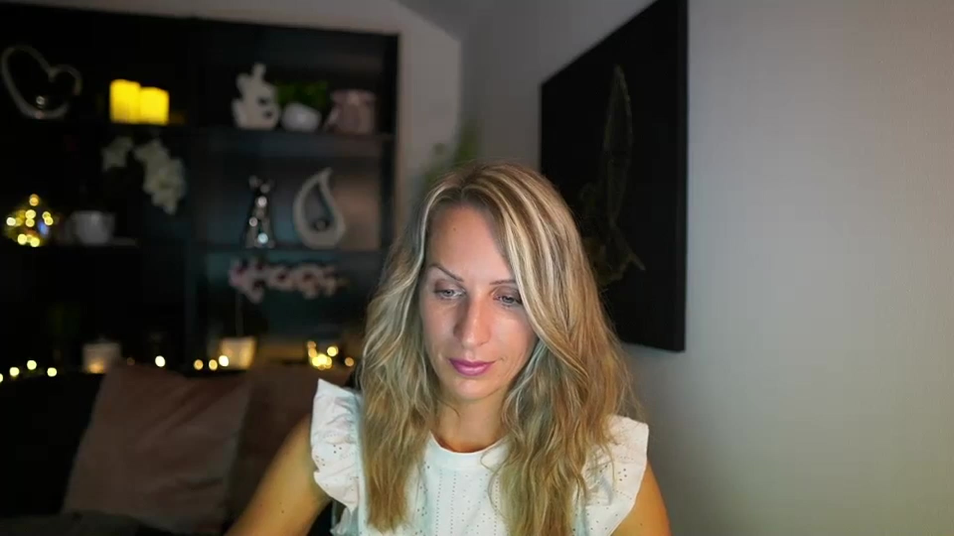 Gallery image thumbnail from Nikki__Sexx__'s myfreecams stream on, 07/31/2023, 23:03 image 12 of 20