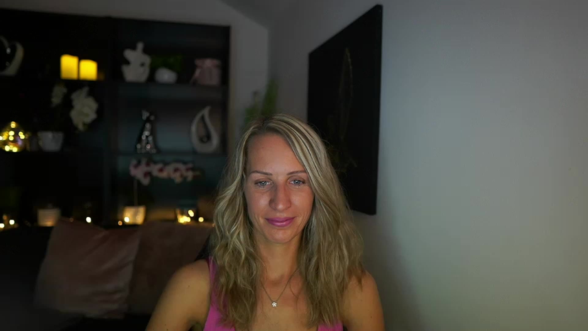 Gallery image thumbnail from Nikki__Sexx__'s myfreecams stream on, 08/03/2023, 15:35 image 10 of 20