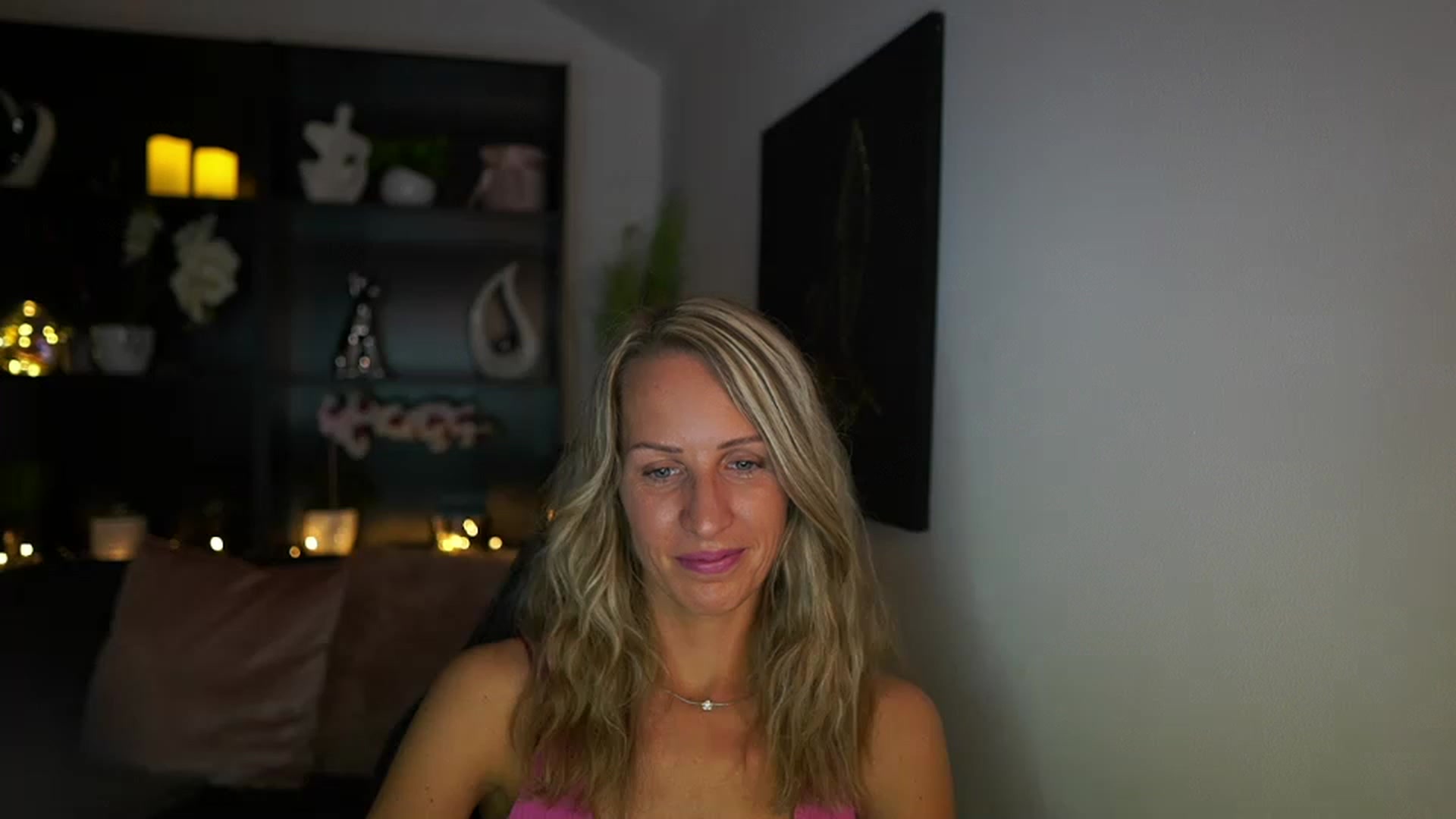 Gallery image thumbnail from Nikki__Sexx__'s myfreecams stream on, 08/03/2023, 15:35 image 19 of 20