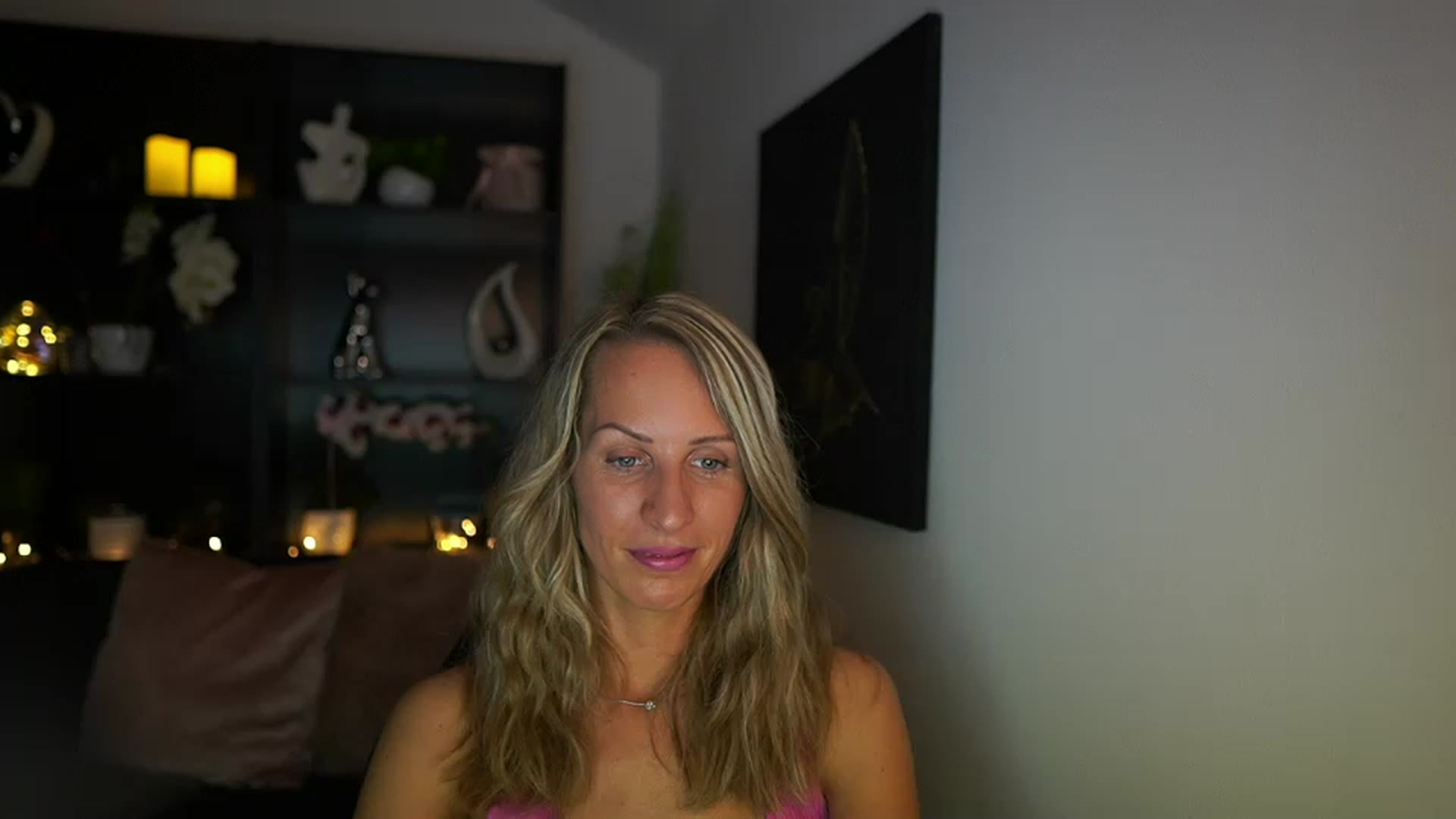 Gallery image thumbnail from Nikki__Sexx__'s myfreecams stream on, 08/03/2023, 17:52 image 13 of 20