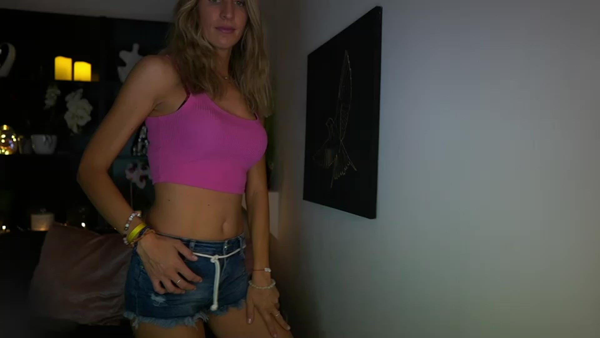 Gallery image thumbnail from Nikki__Sexx__'s myfreecams stream on, 08/03/2023, 17:52 image 18 of 20