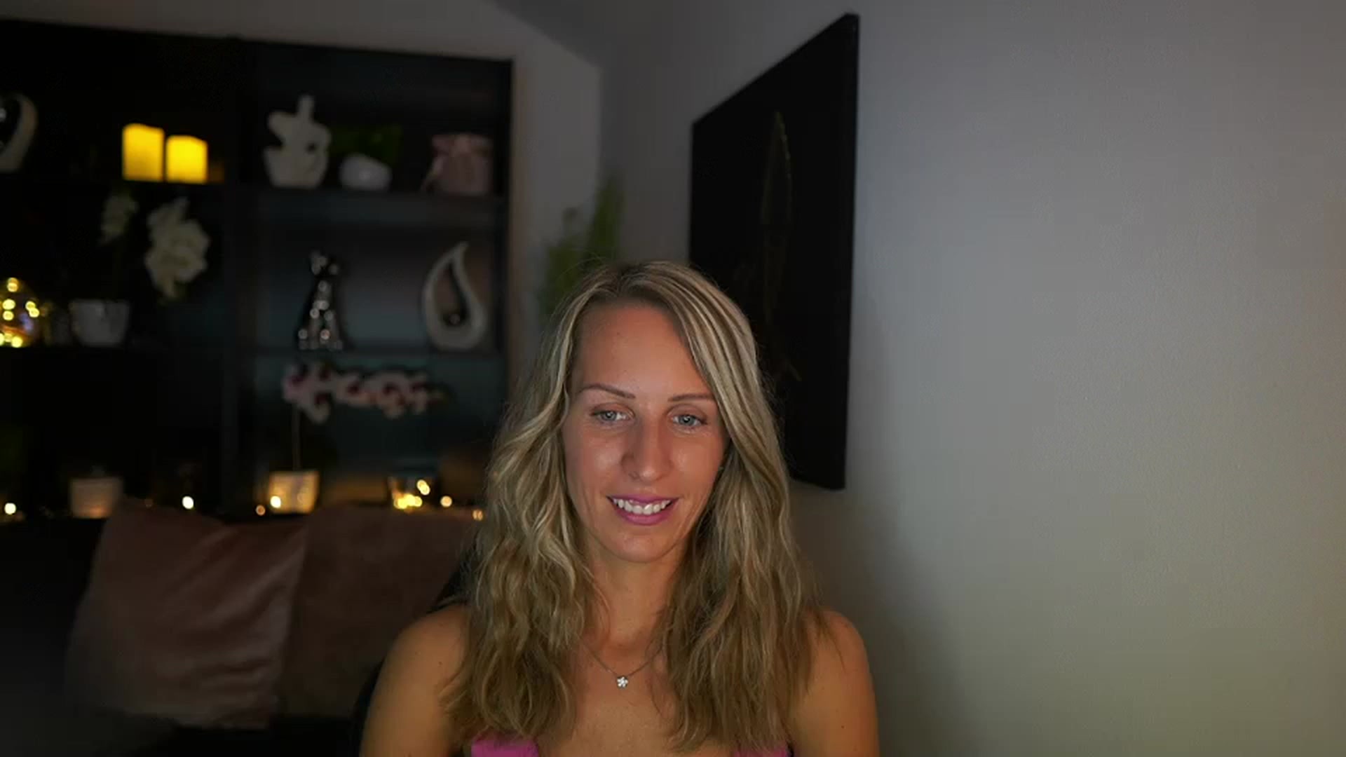 Gallery image thumbnail from Nikki__Sexx__'s myfreecams stream on, 08/03/2023, 17:52 image 17 of 20