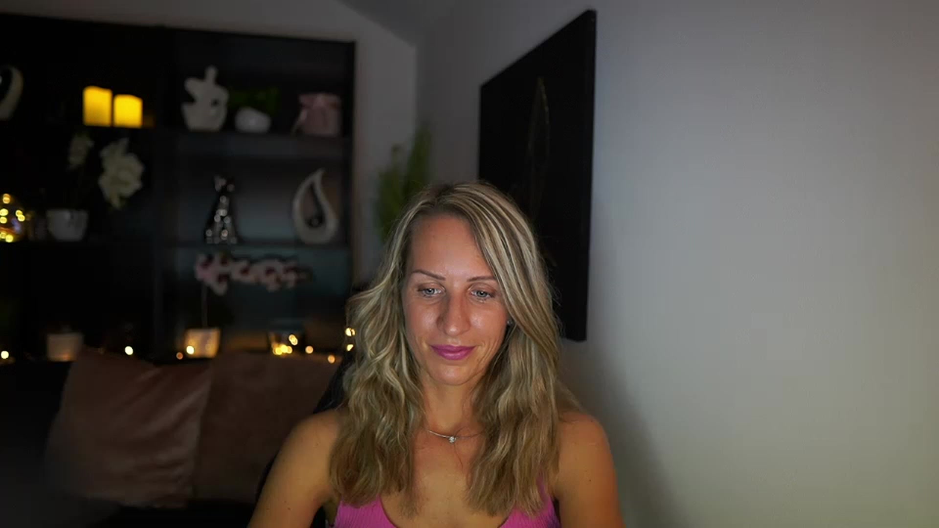 Gallery image thumbnail from Nikki__Sexx__'s myfreecams stream on, 08/03/2023, 19:40 image 20 of 20