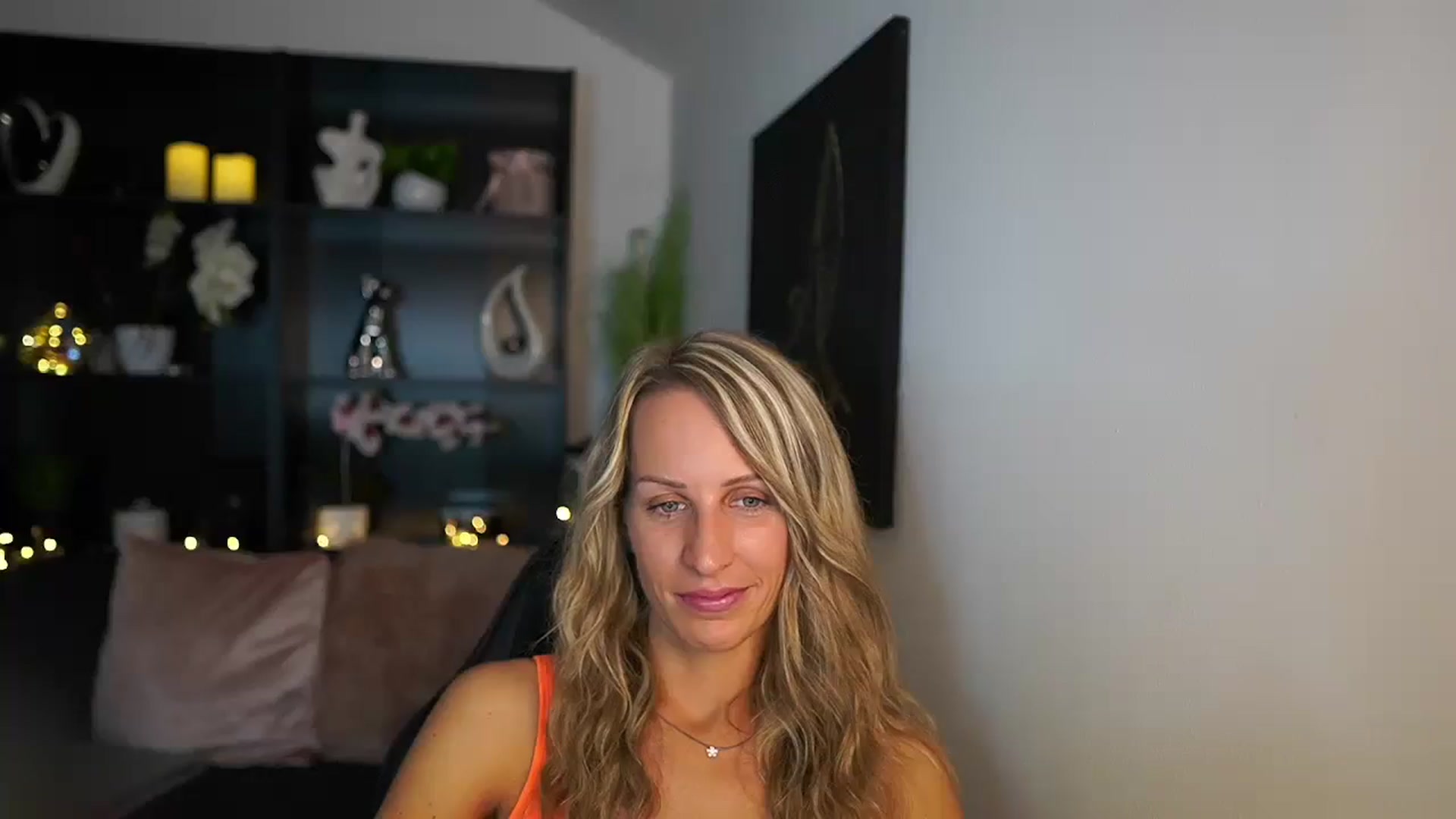 Gallery image thumbnail from Nikki__Sexx__'s myfreecams stream on, 08/07/2023, 19:53 image 3 of 20