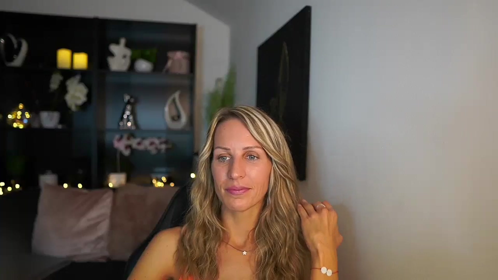 Gallery image thumbnail from Nikki__Sexx__'s myfreecams stream on, 08/07/2023, 19:53 image 8 of 20